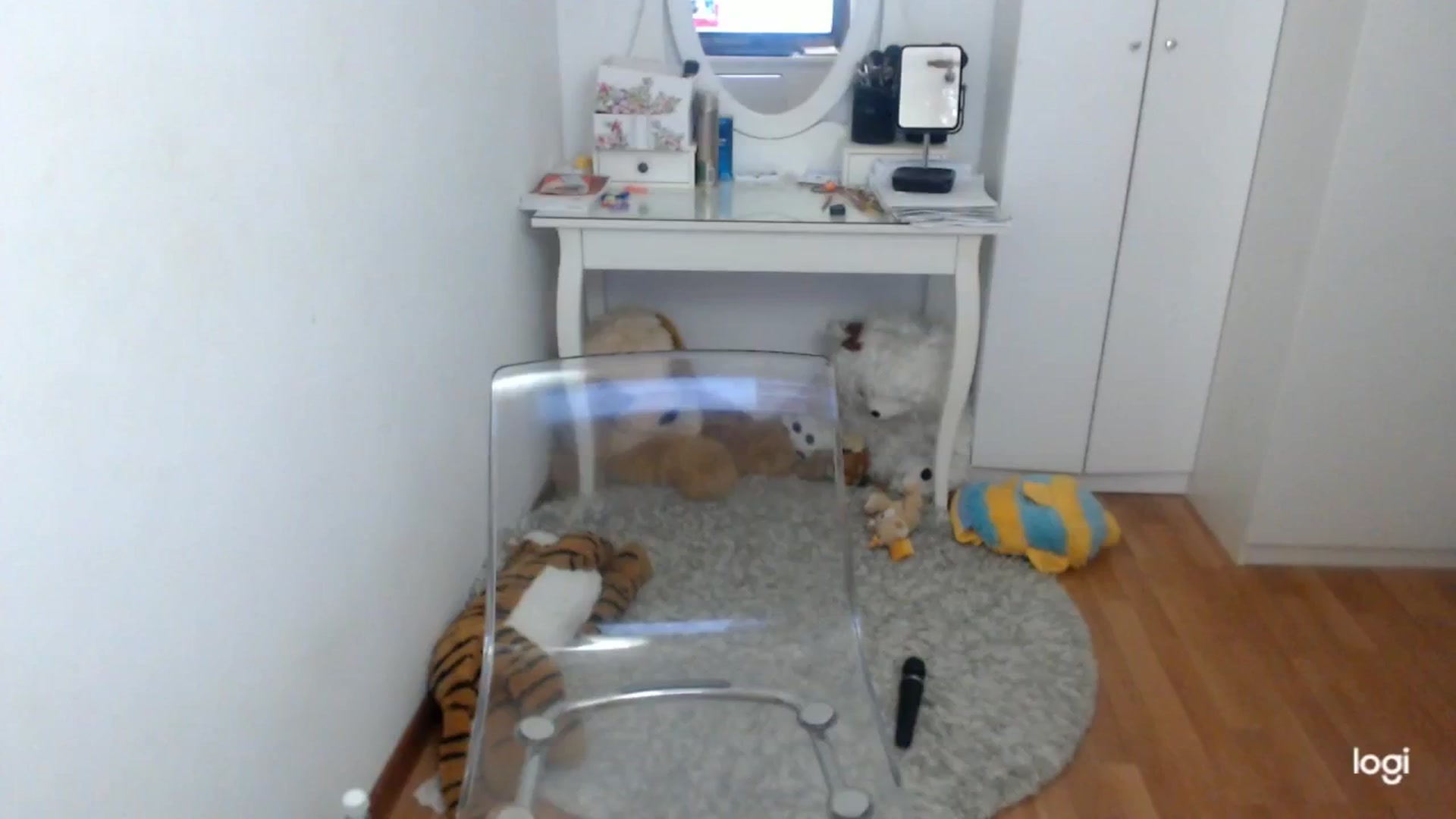 Gallery image thumbnail from SpringJewel's myfreecams stream on, 05/09/2025, 09:01 image 15 of 20