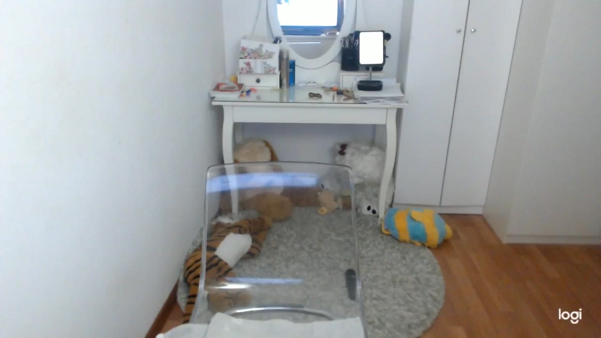 Gallery image thumbnail from SpringJewel's myfreecams stream on, 05/11/2025, 08:35 image 15 of 20