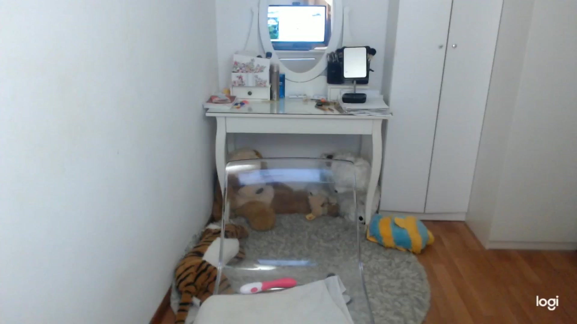 Gallery image thumbnail from SpringJewel's myfreecams stream on, 05/12/2025, 08:46 image 17 of 20