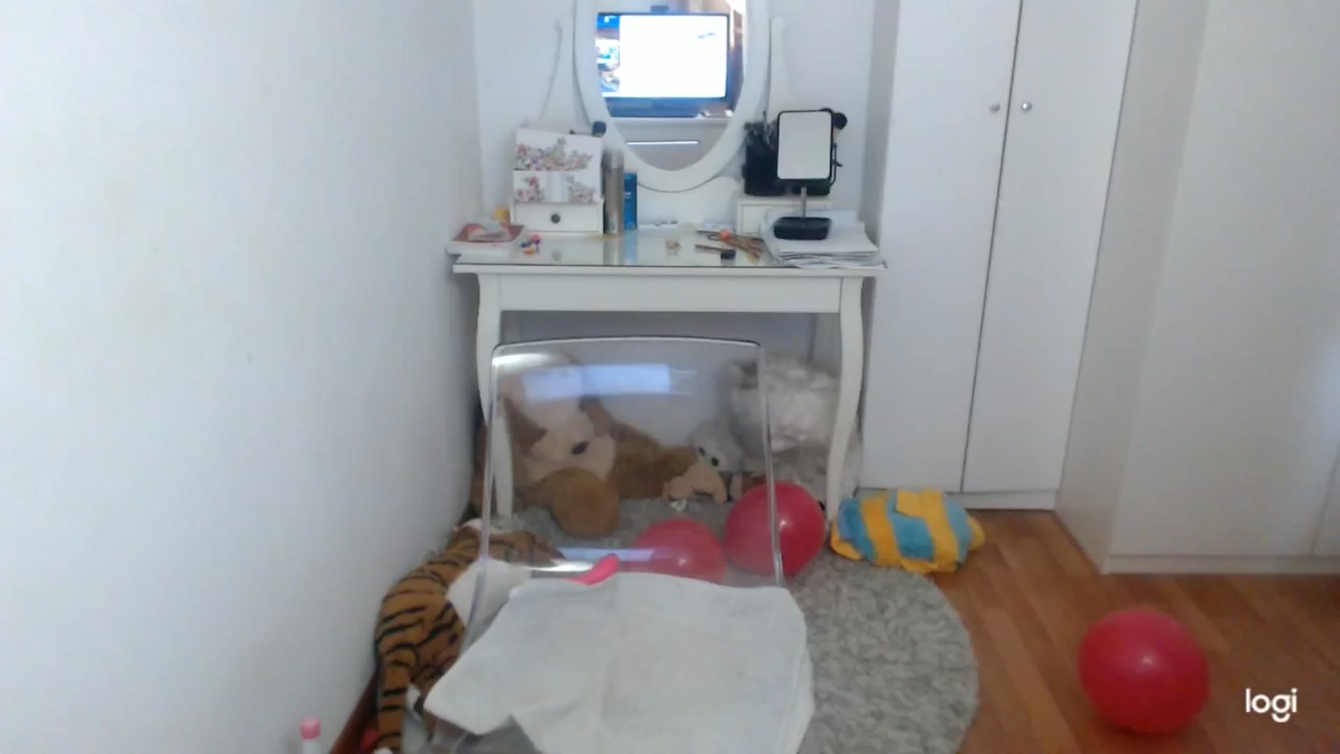 Gallery image thumbnail from SpringJewel's myfreecams stream on, 05/13/2025, 07:59 image 20 of 20