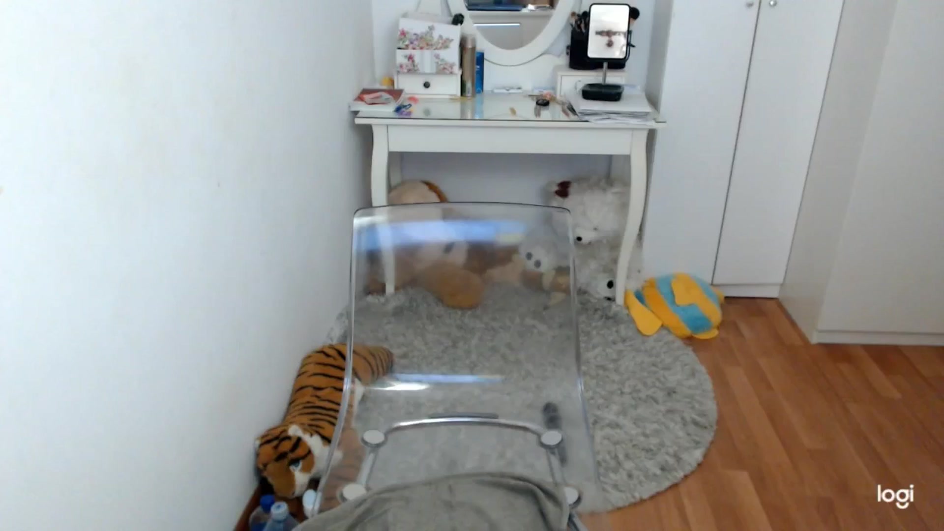 Gallery image thumbnail from SpringJewel's myfreecams stream on, 05/24/2025, 09:15 image 13 of 20