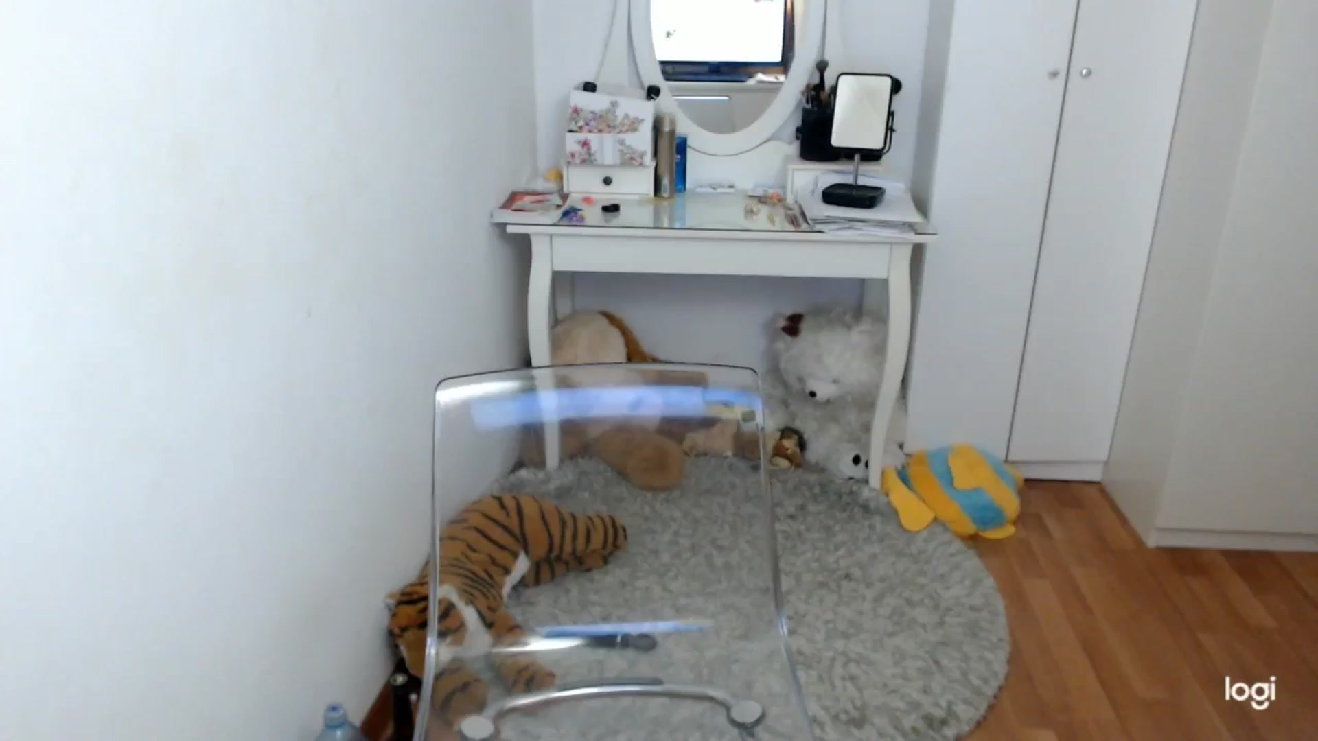 Gallery image thumbnail from SpringJewel's myfreecams stream on, 05/25/2025, 09:46 image 6 of 20