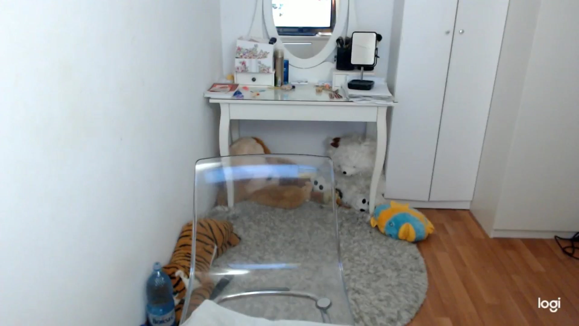 Gallery image thumbnail from SpringJewel's myfreecams stream on, 05/26/2025, 08:32 image 10 of 20