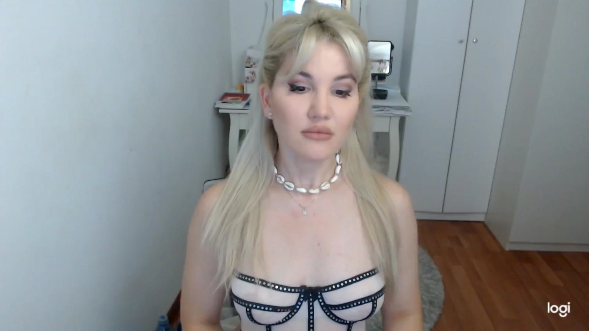 Gallery image thumbnail from SpringJewel's myfreecams stream on, 06/02/2025, 08:53 image 2 of 20