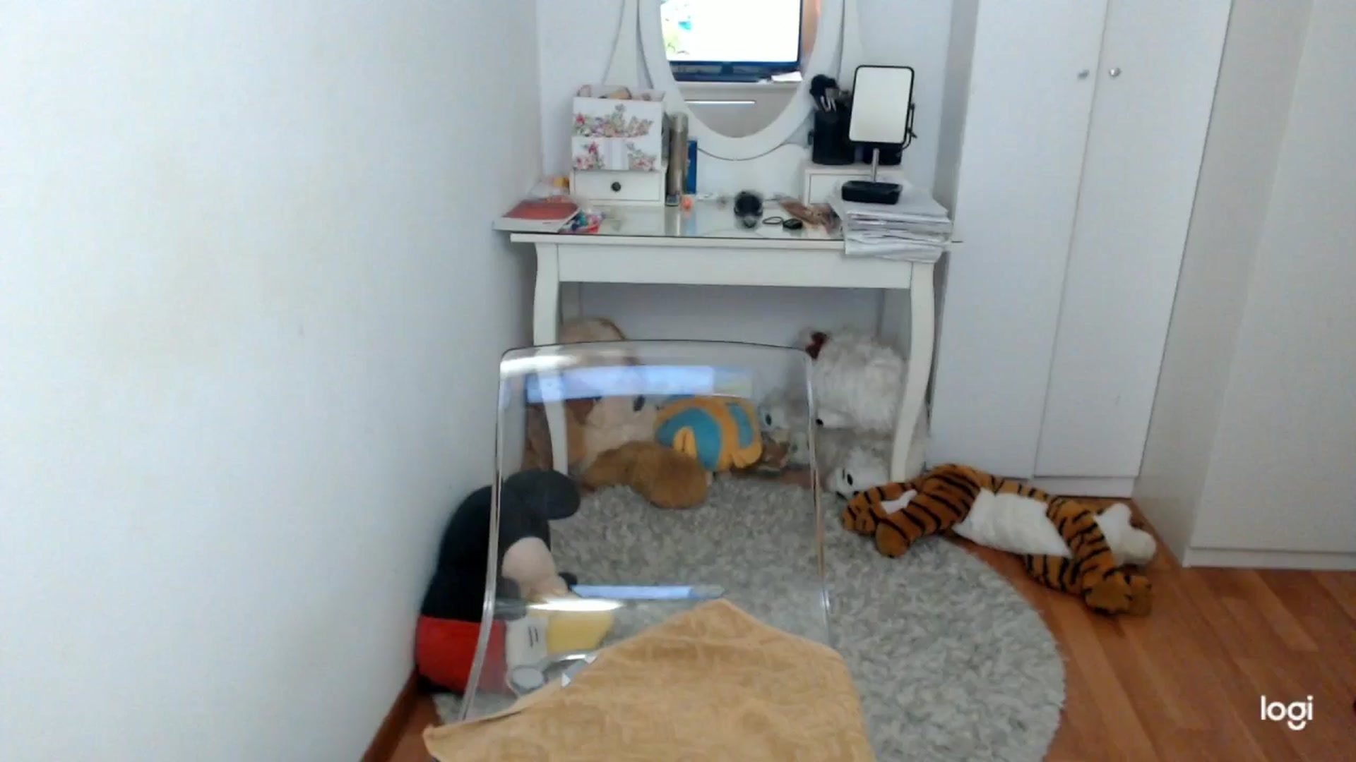 Gallery image thumbnail from SpringJewel's myfreecams stream on, 03/02/2026, 09:03 image 9 of 20