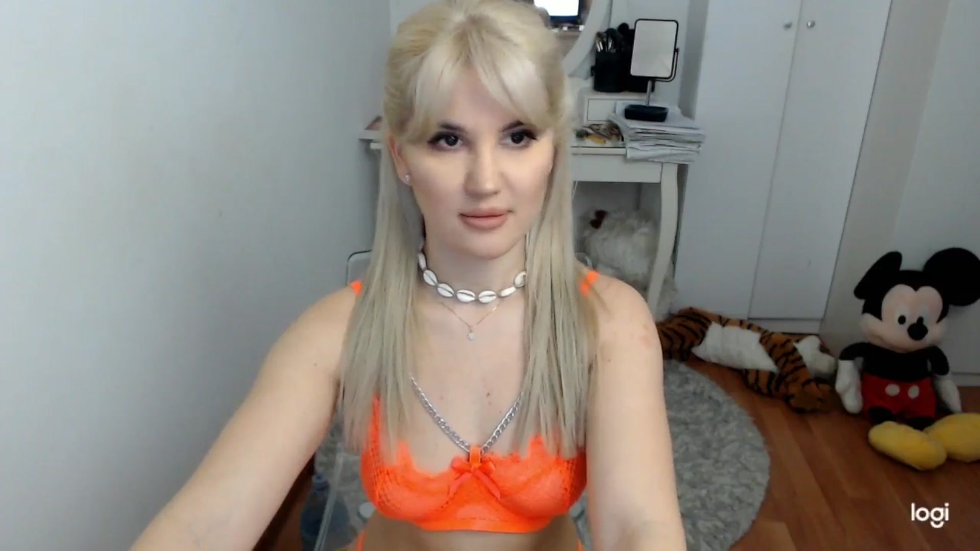Gallery image thumbnail from SpringJewel's myfreecams stream on, 03/04/2026, 09:26 image 2 of 20