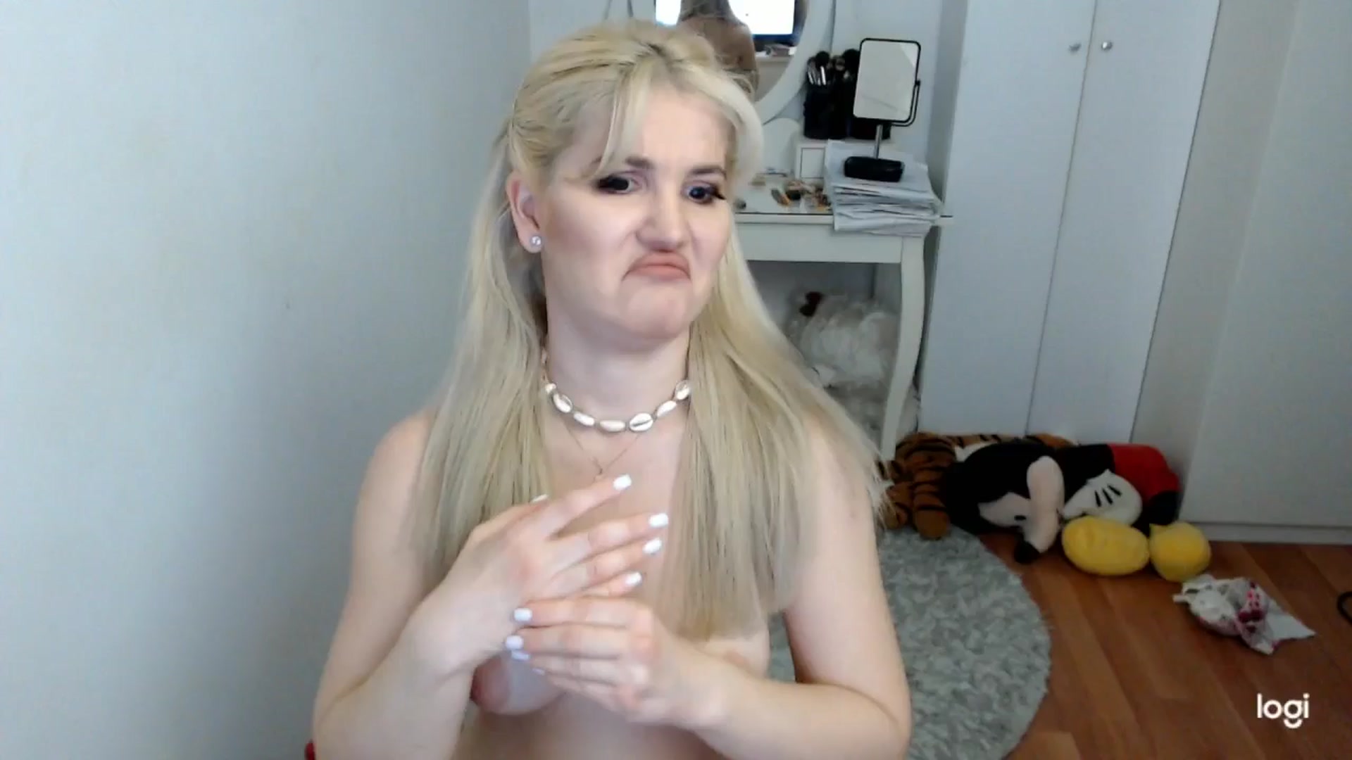 Gallery image thumbnail from SpringJewel's myfreecams stream on, 03/11/2026, 08:04 image 20 of 20