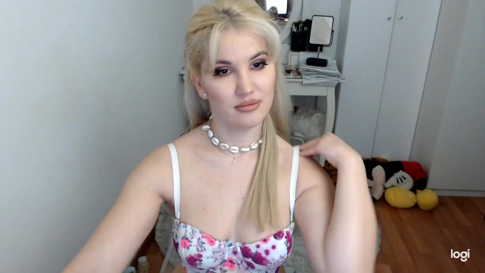Gallery image thumbnail from SpringJewel's myfreecams stream on, 03/11/2026, 08:04 image 3 of 20