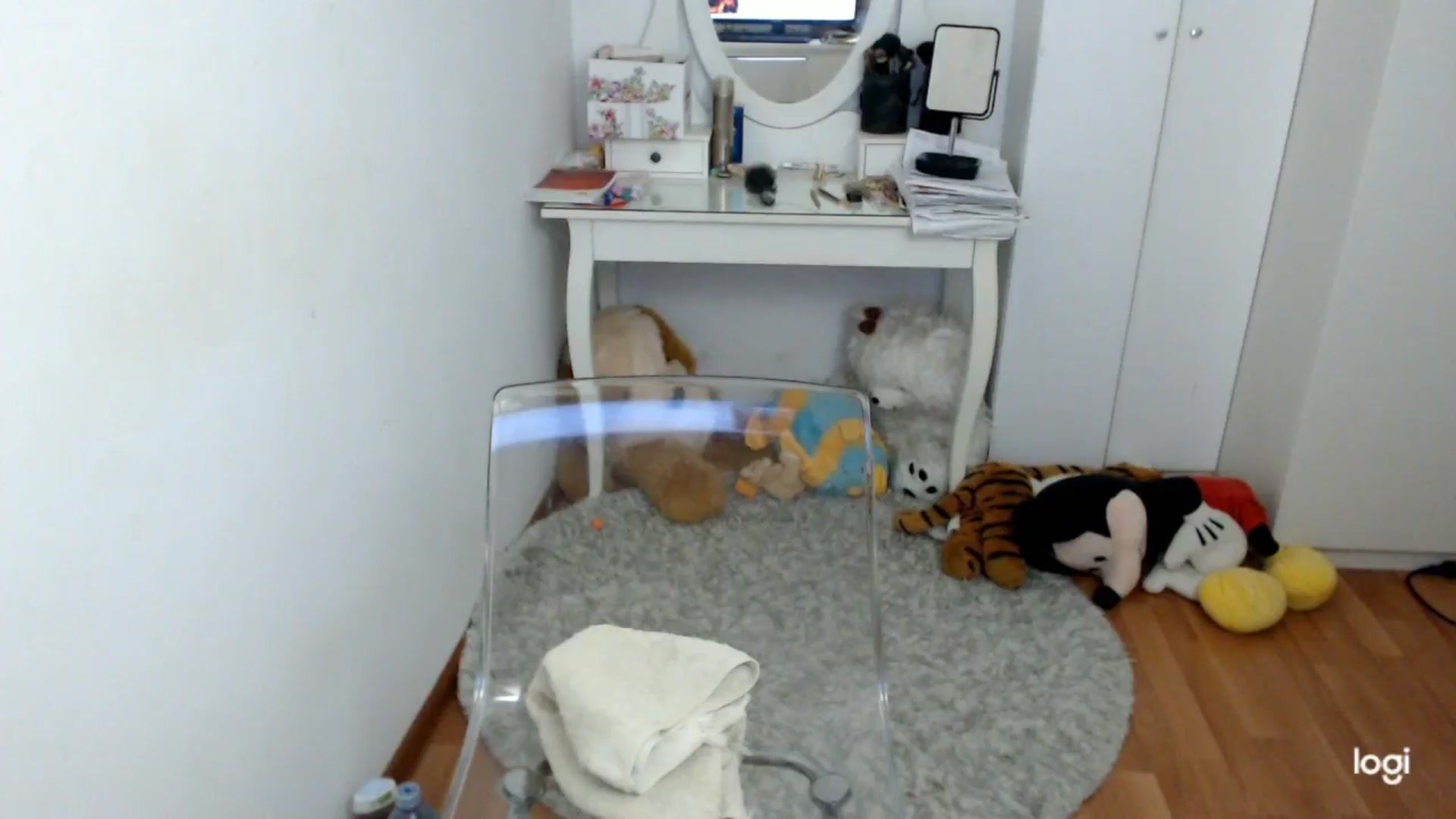 Gallery image thumbnail from SpringJewel's myfreecams stream on, 03/13/2026, 09:25 image 9 of 20