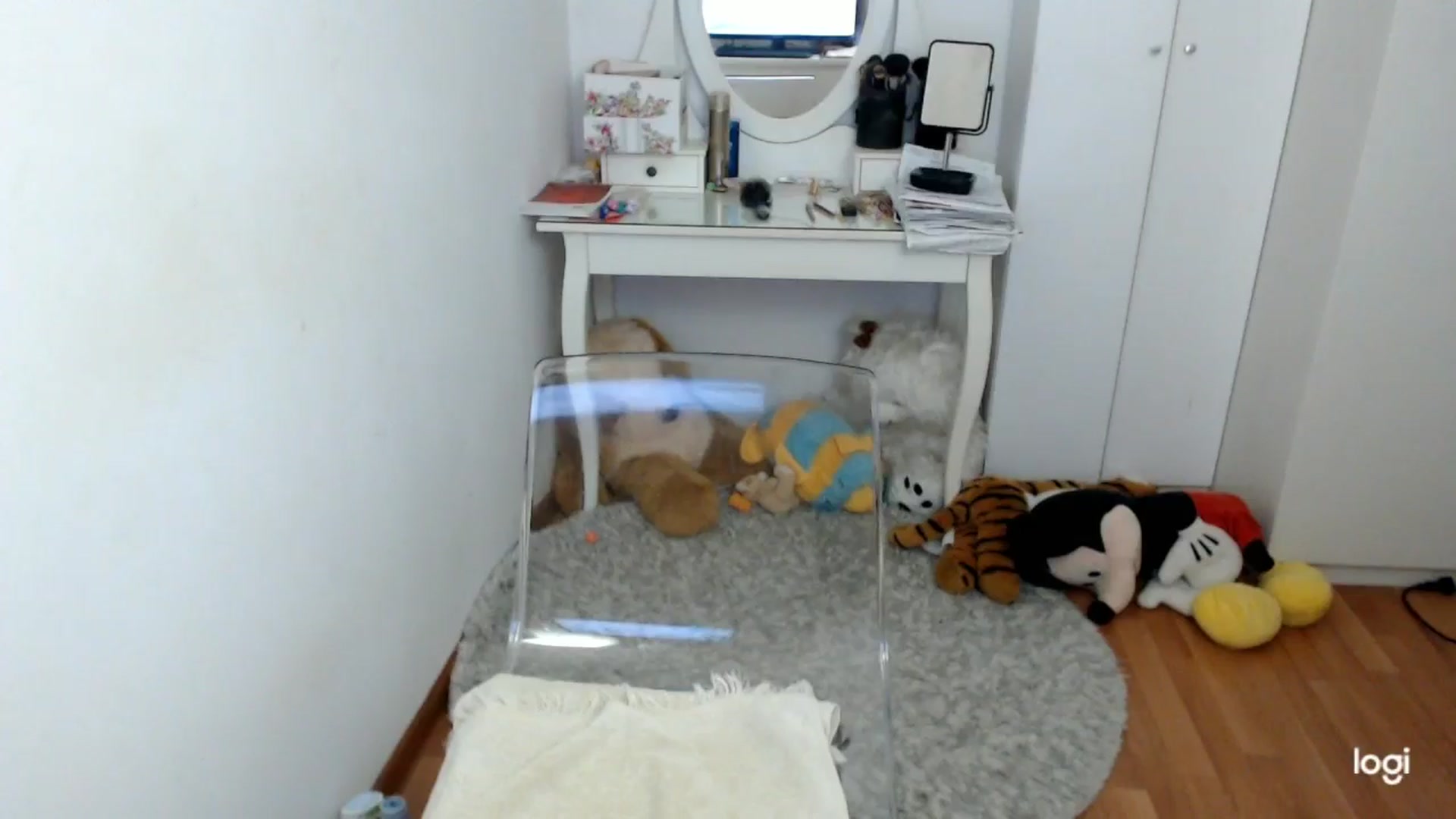 Gallery image thumbnail from SpringJewel's myfreecams stream on, 03/13/2026, 09:25 image 14 of 20