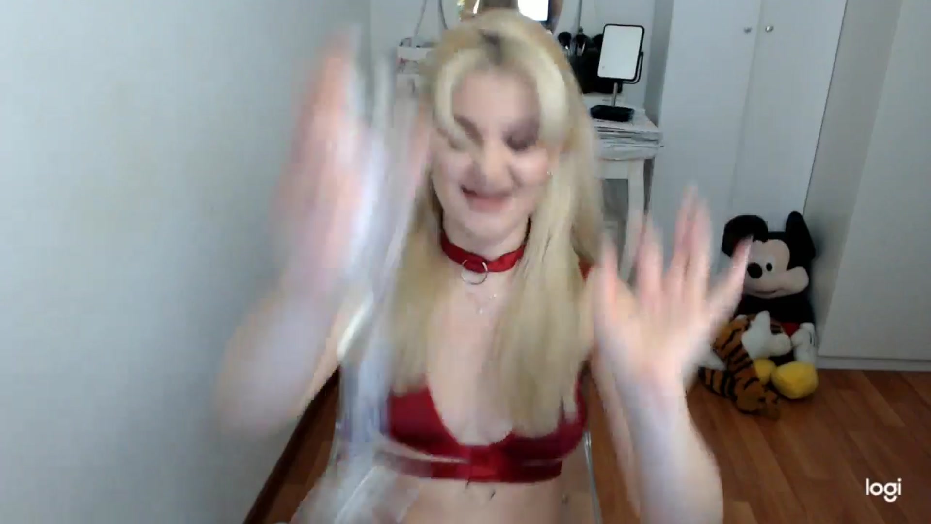 Gallery image thumbnail from SpringJewel's myfreecams stream on, 03/20/2026, 08:46 image 2 of 20