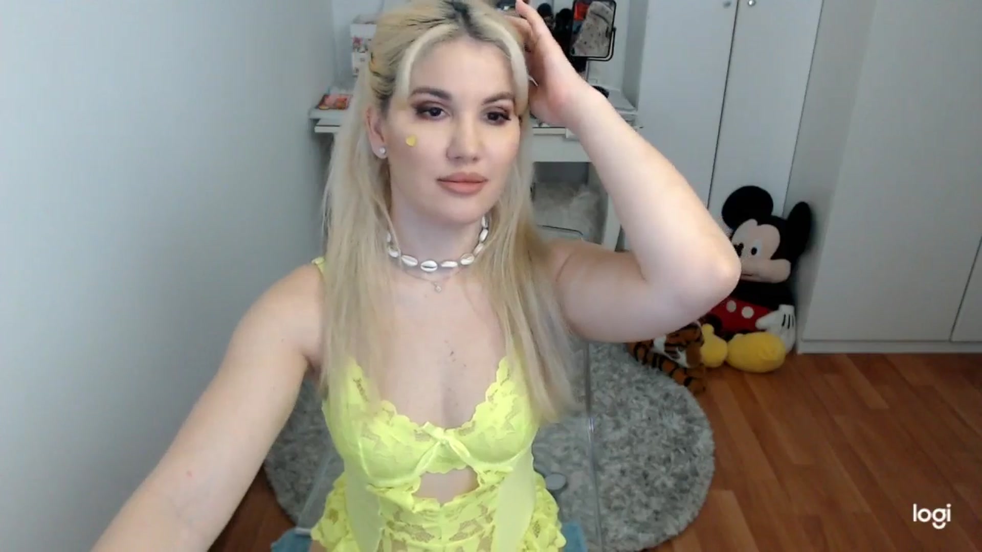 Gallery image thumbnail from SpringJewel's myfreecams stream on, 03/30/2026, 07:11 image 4 of 20
