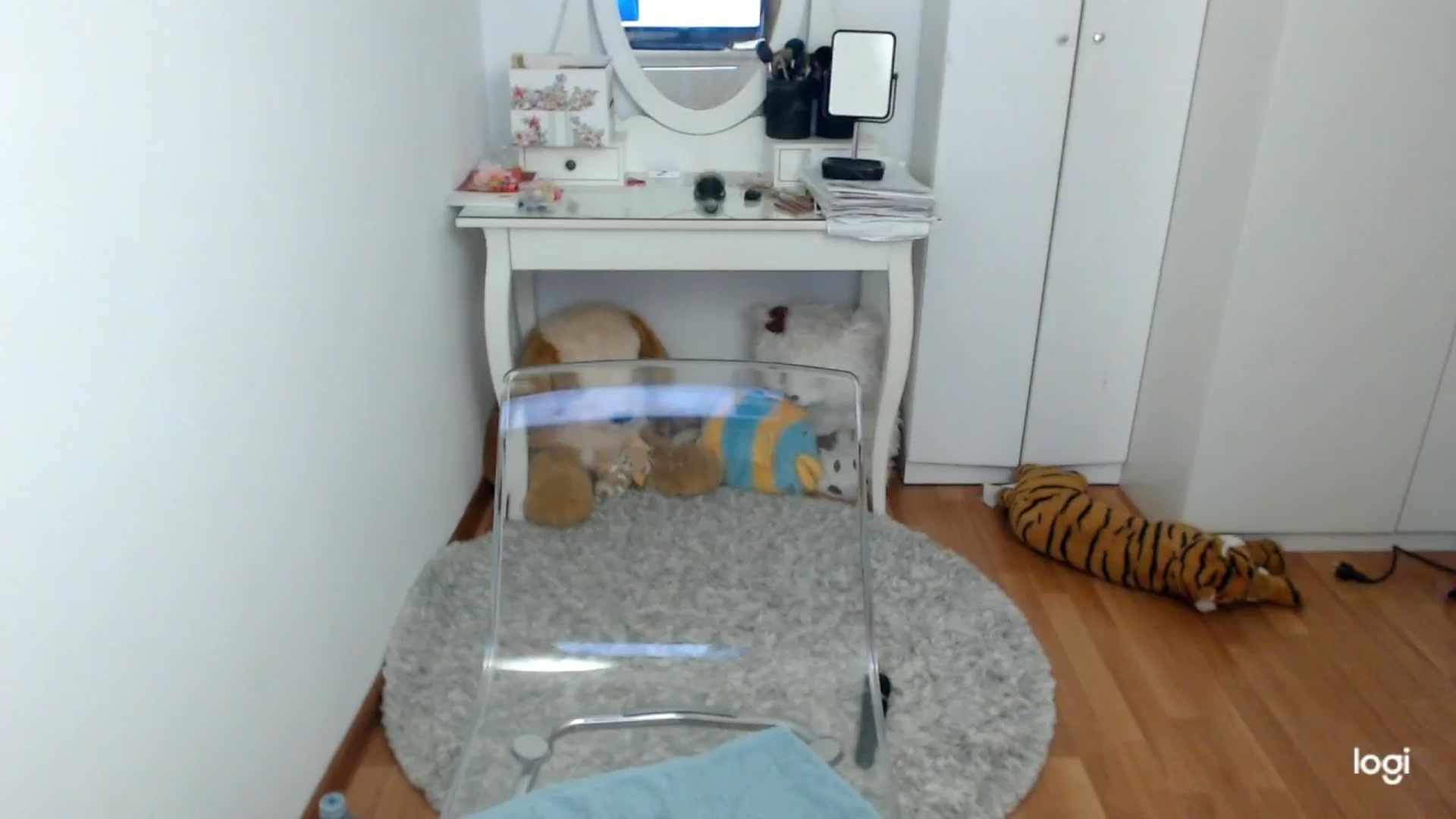 Gallery image thumbnail from SpringJewel's myfreecams stream on, 03/31/2026, 08:26 image 13 of 20