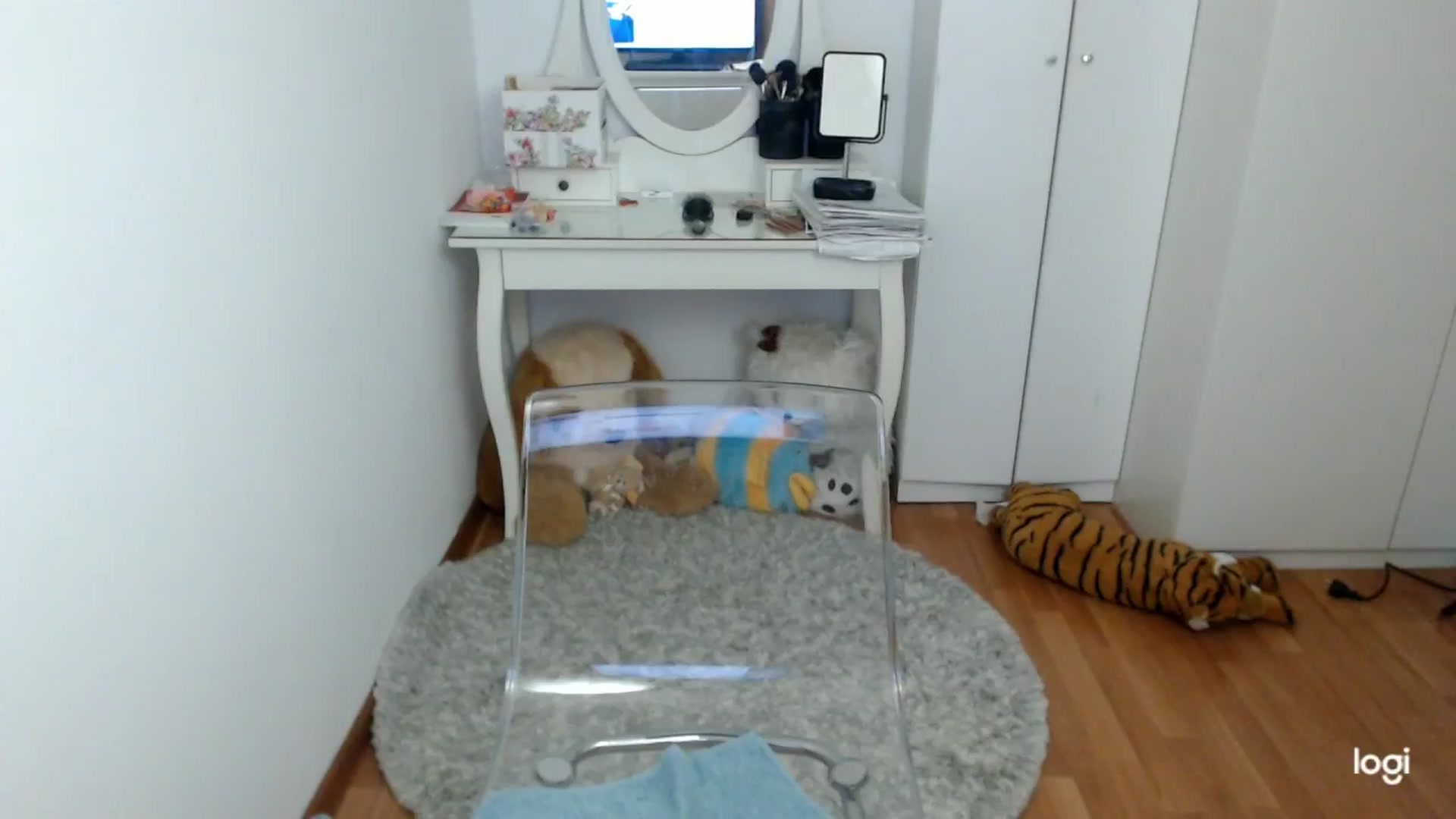 Gallery image thumbnail from SpringJewel's myfreecams stream on, 03/31/2026, 08:26 image 9 of 20
