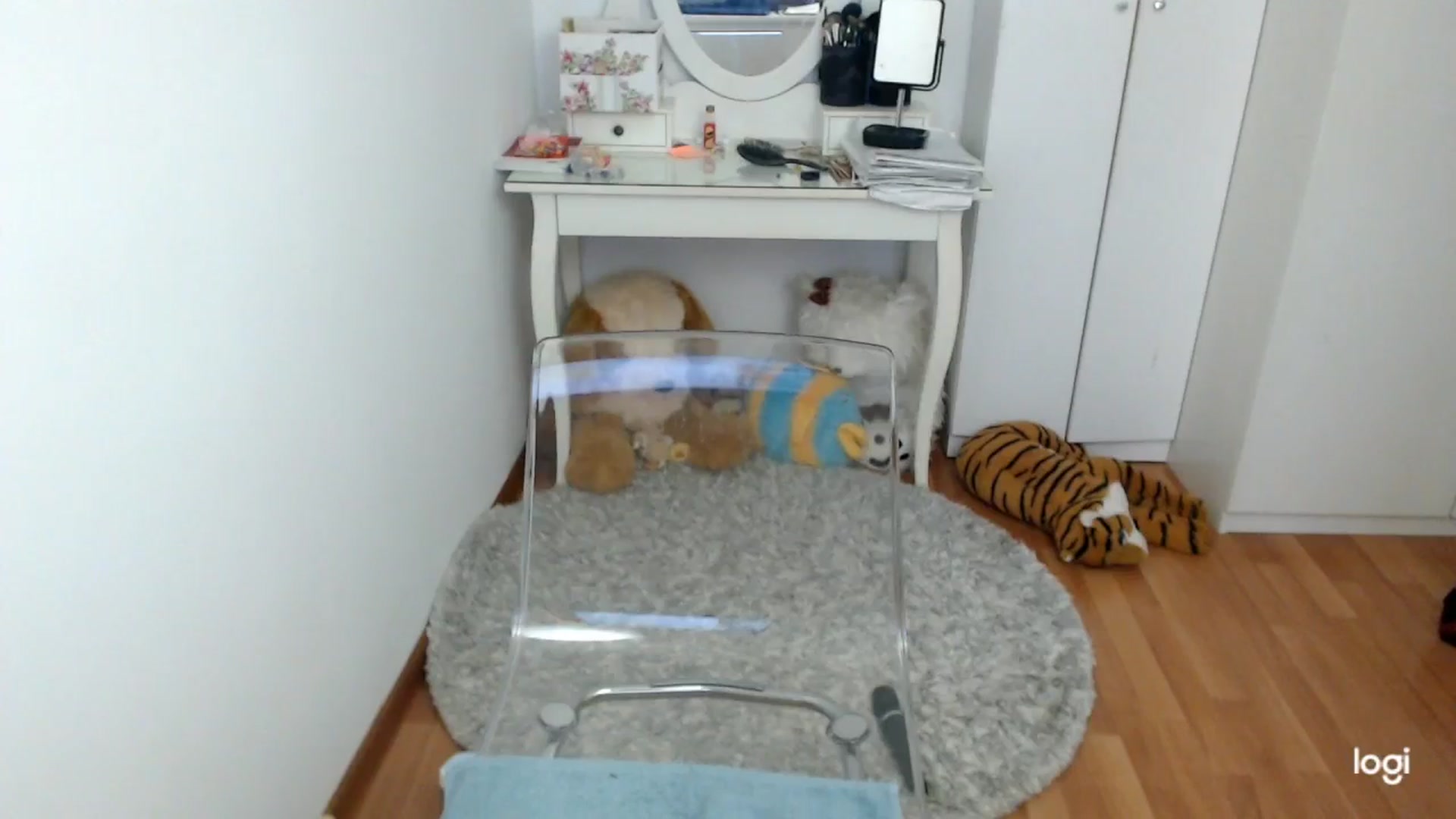Gallery image thumbnail from SpringJewel's myfreecams stream on, 04/01/2026, 08:02 image 13 of 20
