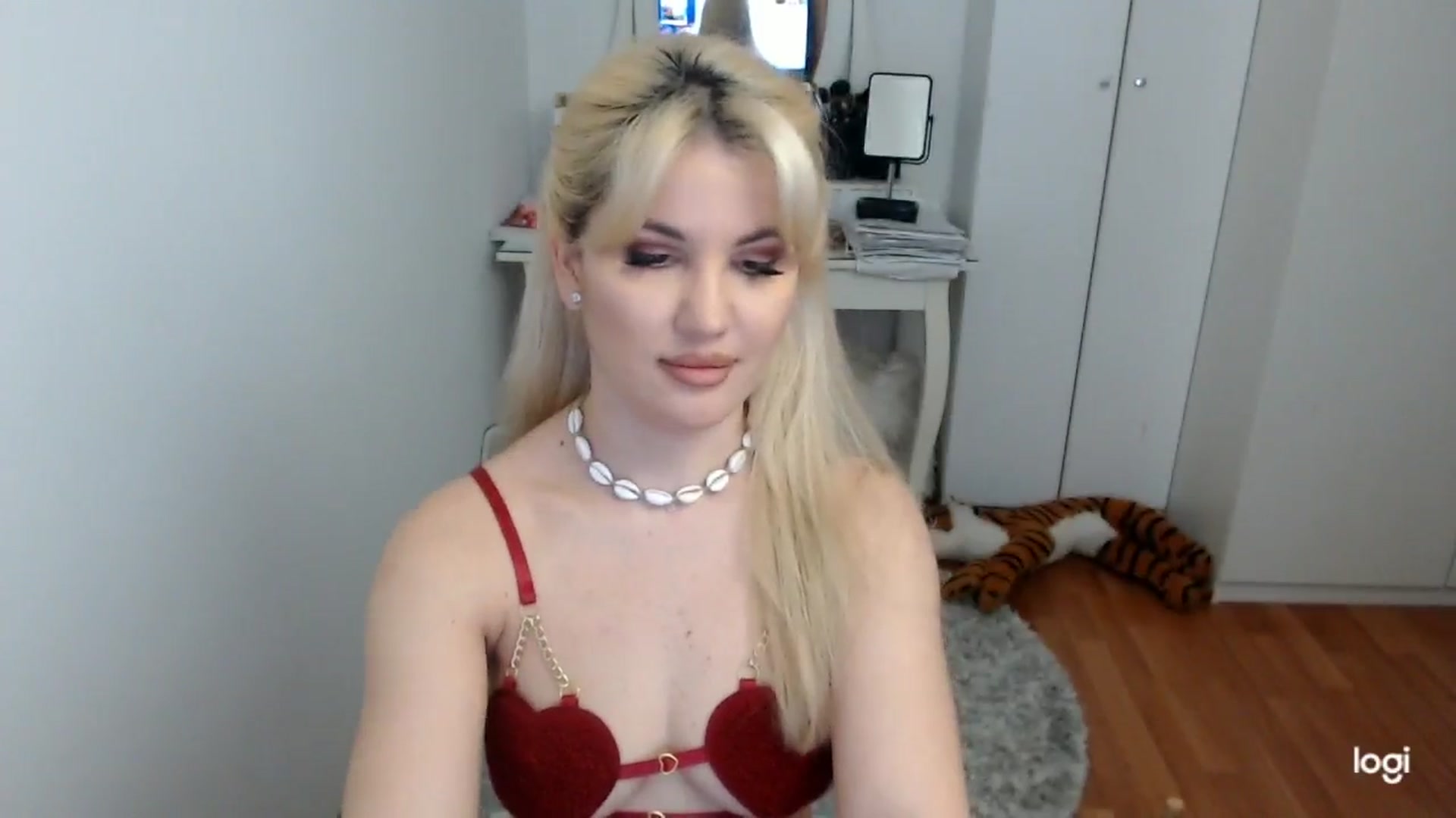 Gallery image thumbnail from SpringJewel's myfreecams stream on, 04/02/2026, 06:51 image 20 of 20