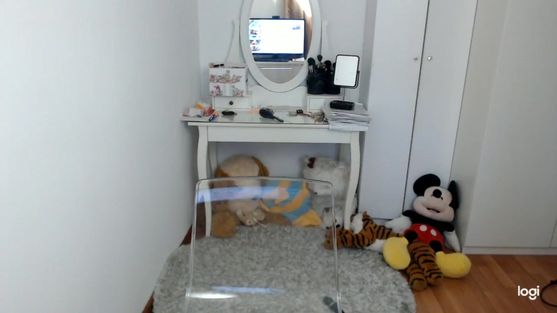 Gallery image thumbnail from SpringJewel's myfreecams stream on, 04/15/2026, 08:18 image 6 of 20