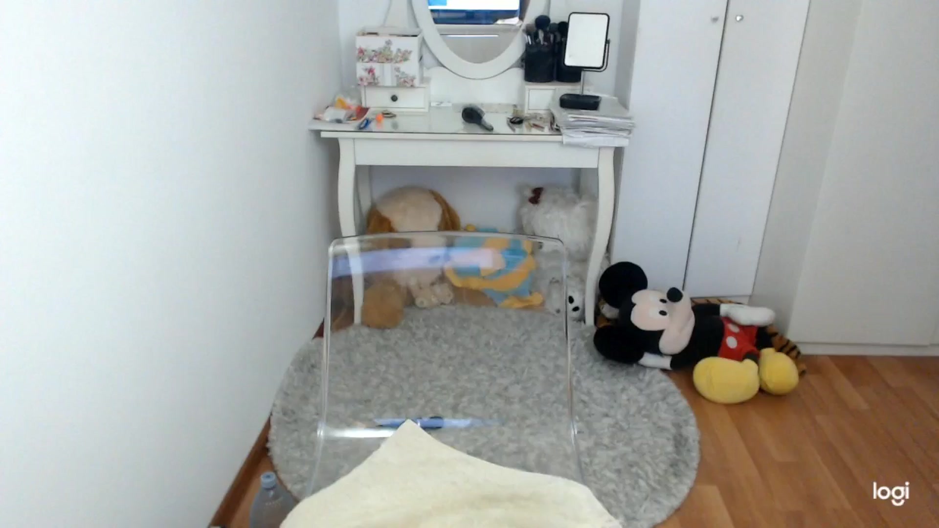 Gallery image thumbnail from SpringJewel's myfreecams stream on, 04/18/2026, 08:32 image 15 of 20