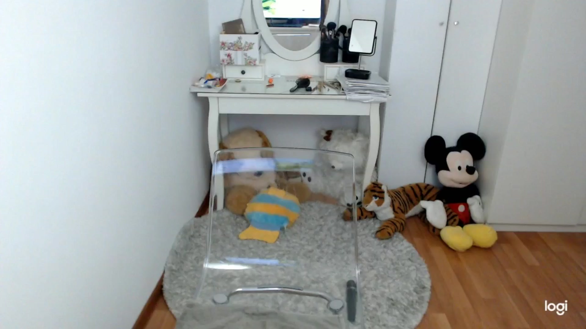 Gallery image thumbnail from SpringJewel's myfreecams stream on, 04/23/2026, 08:28 image 6 of 20