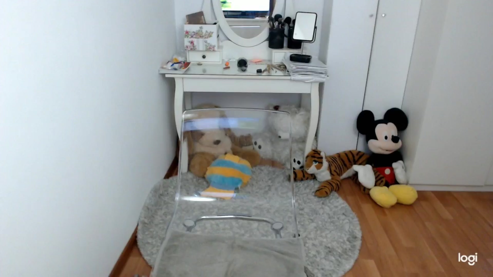 Gallery image thumbnail from SpringJewel's myfreecams stream on, 04/23/2026, 08:28 image 10 of 20