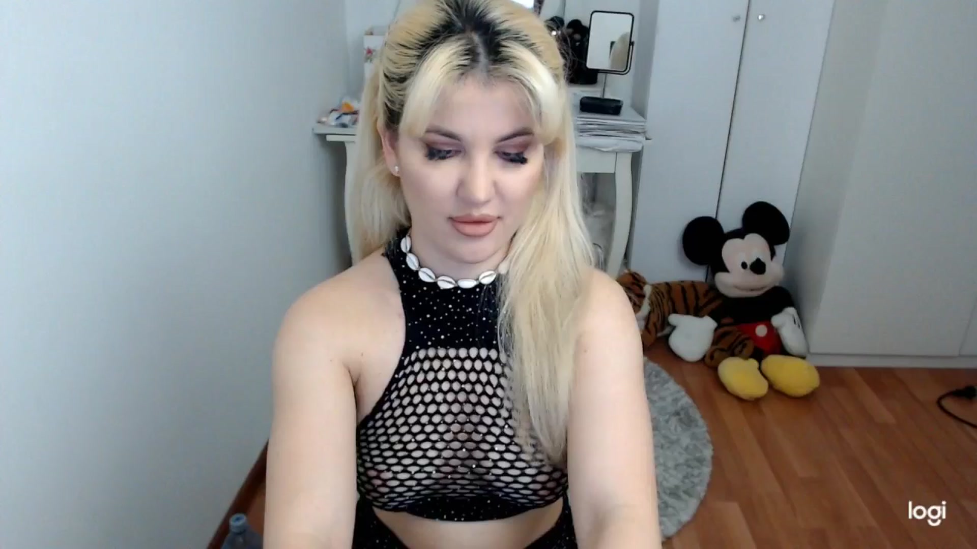 Gallery image thumbnail from SpringJewel's myfreecams stream on, 04/24/2026, 07:15 image 1 of 20