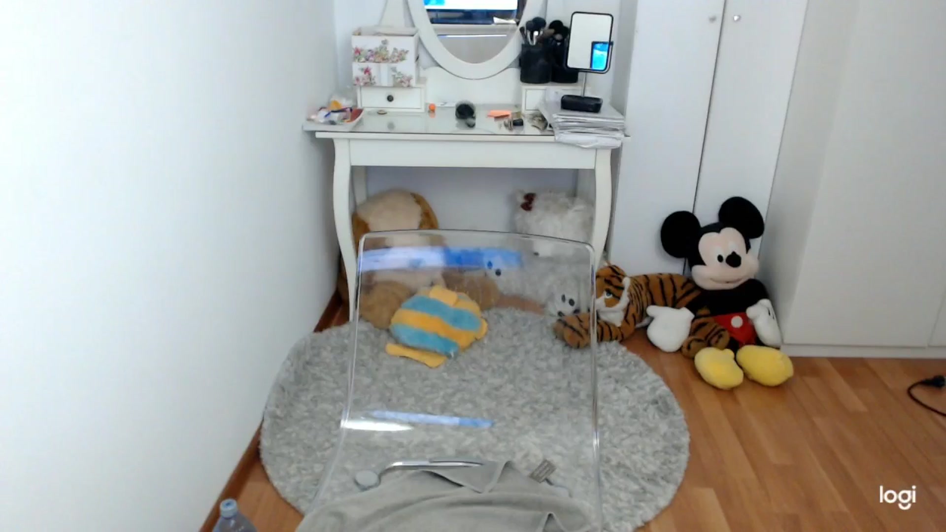 Gallery image thumbnail from SpringJewel's myfreecams stream on, 04/24/2026, 07:15 image 10 of 20