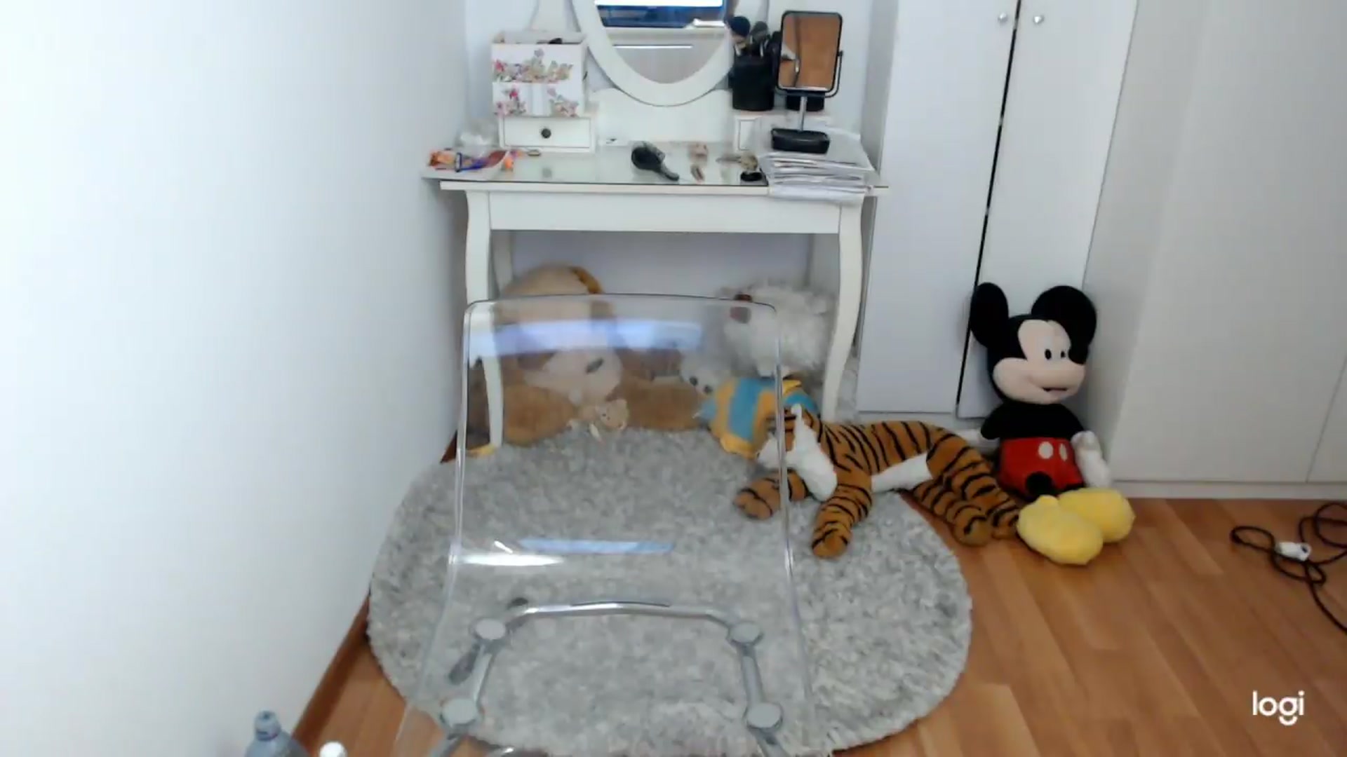Gallery image thumbnail from SpringJewel's myfreecams stream on, 05/09/2026, 08:58 image 18 of 20