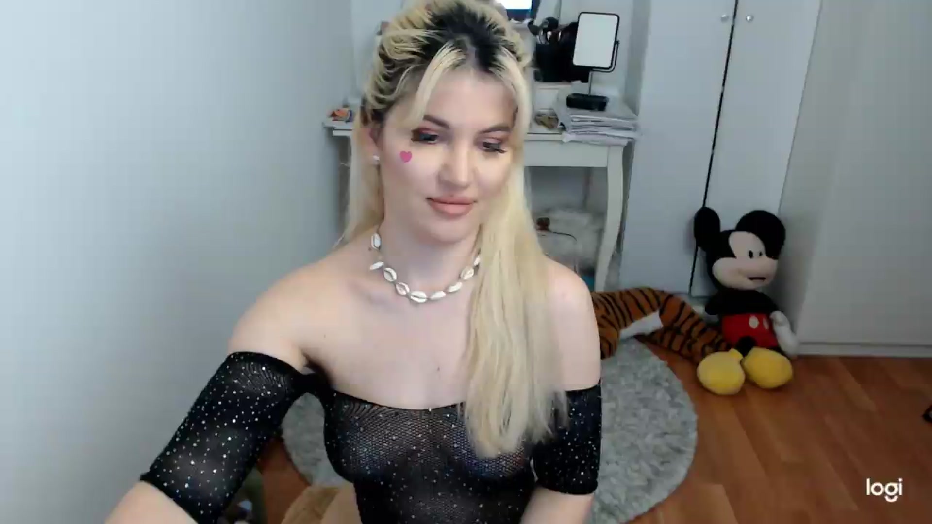 Gallery image thumbnail from SpringJewel's myfreecams stream on, 05/12/2026, 08:26 image 5 of 20