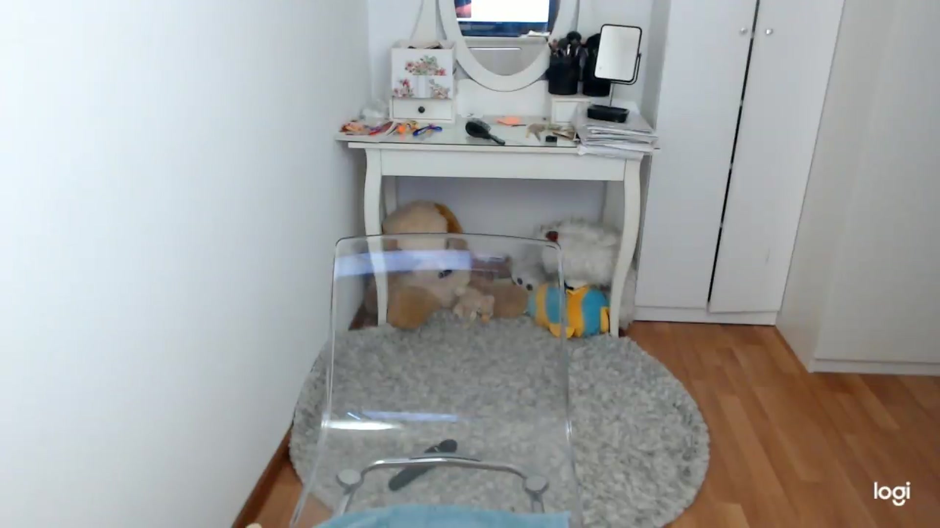 Gallery image thumbnail from SpringJewel's myfreecams stream on, 05/18/2026, 08:19 image 16 of 20
