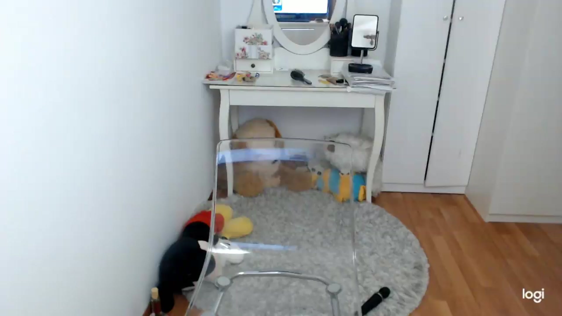 Gallery image thumbnail from SpringJewel's myfreecams stream on, 05/21/2026, 08:19 image 15 of 20