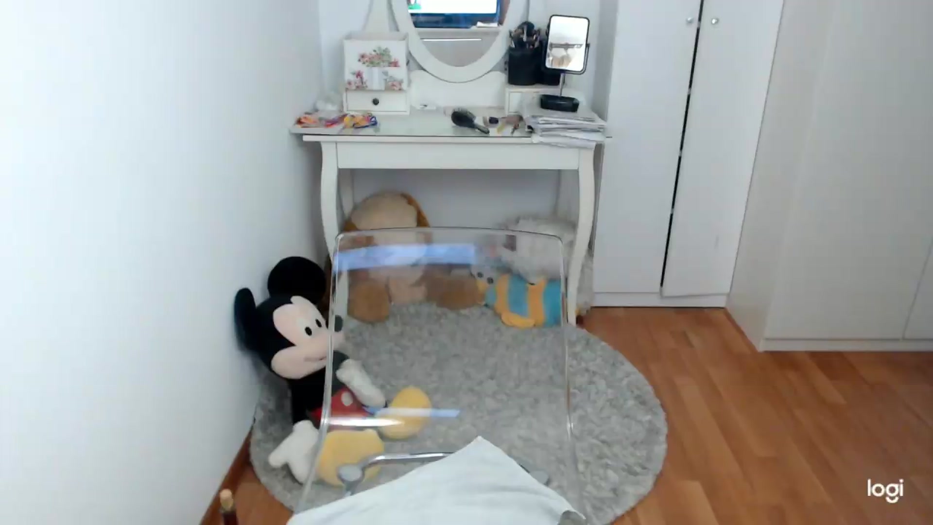 Gallery image thumbnail from SpringJewel's myfreecams stream on, 05/23/2026, 09:30 image 8 of 20