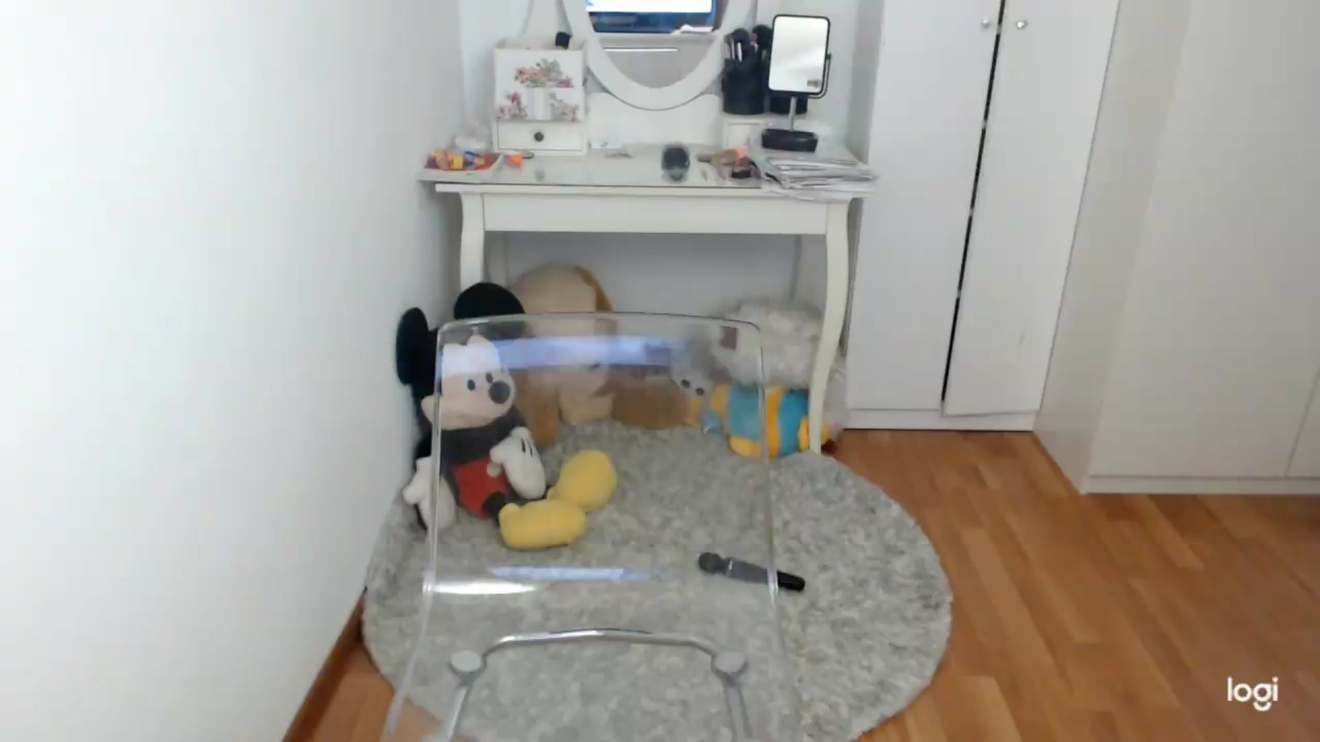 Gallery image thumbnail from SpringJewel's myfreecams stream on, 05/26/2026, 08:37 image 14 of 20