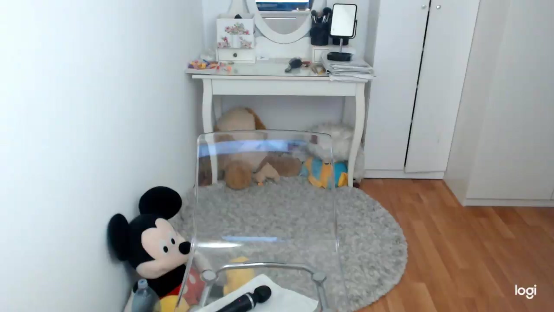 Gallery image thumbnail from SpringJewel's myfreecams stream on, 05/31/2026, 08:31 image 6 of 20