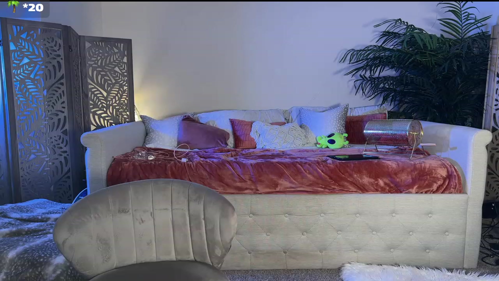 Gallery image thumbnail from Spring_Ari's myfreecams stream on, 07/10/2023, 06:02 image 14 of 20