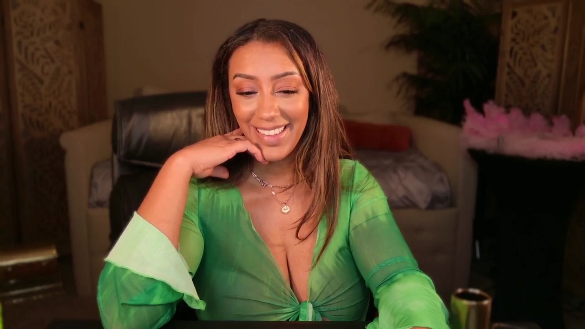 Gallery image thumbnail from Spring_Ari's myfreecams stream on, 08/29/2024, 07:28 image 20 of 20