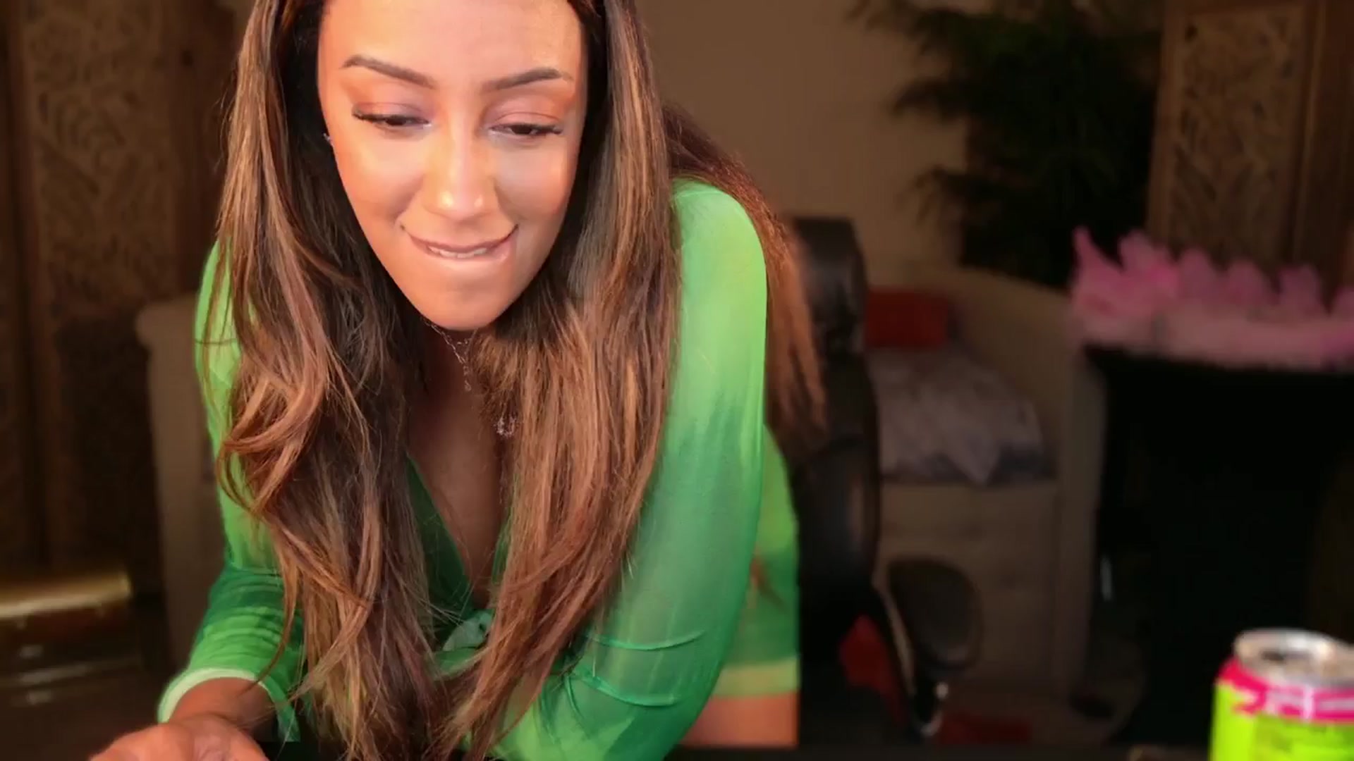 Gallery image thumbnail from Spring_Ari's myfreecams stream on, 08/29/2024, 07:28 image 1 of 20