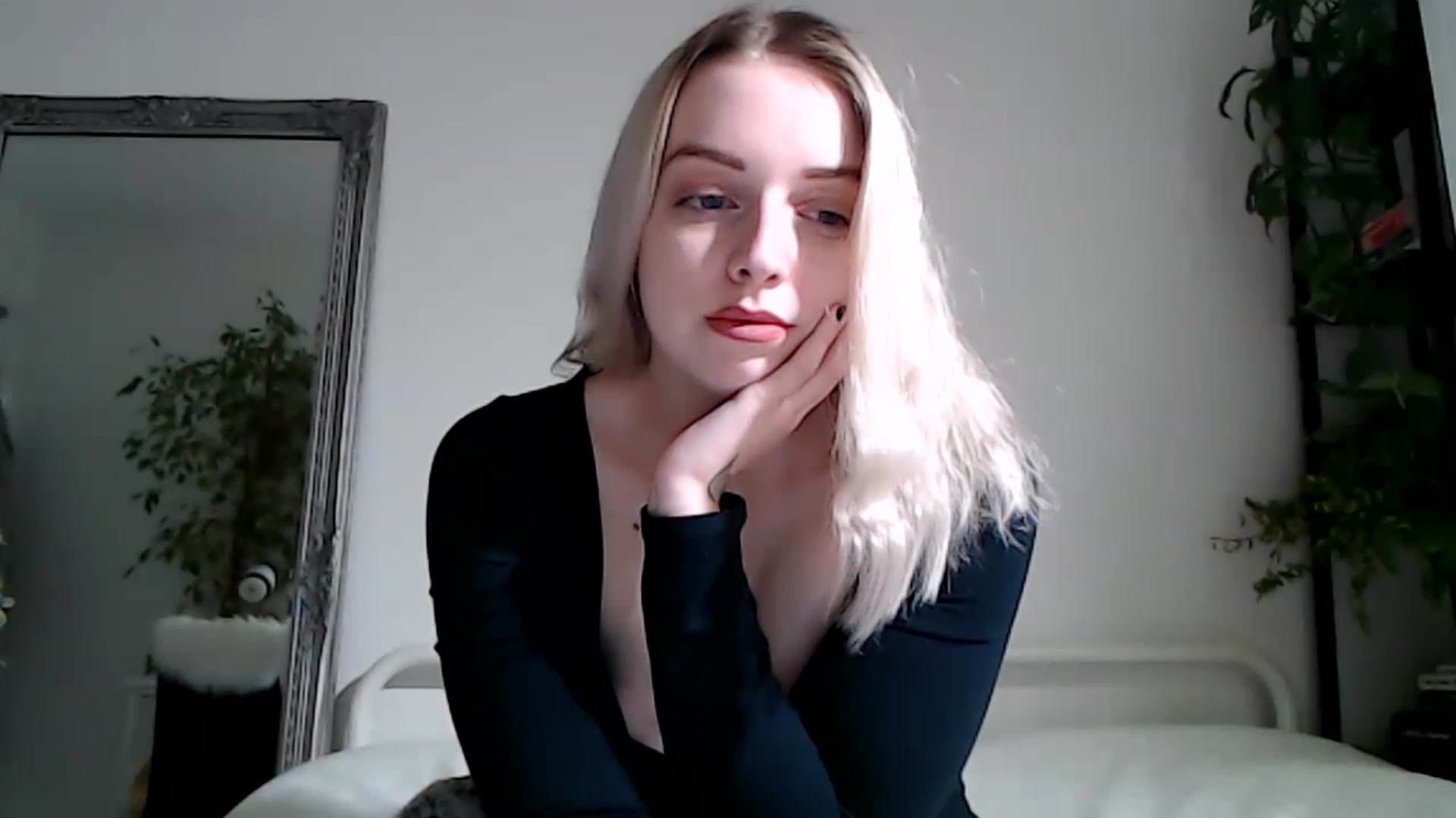 Gallery image thumbnail from Spring__'s myfreecams stream on, 11/20/2022, 16:37 image 16 of 20