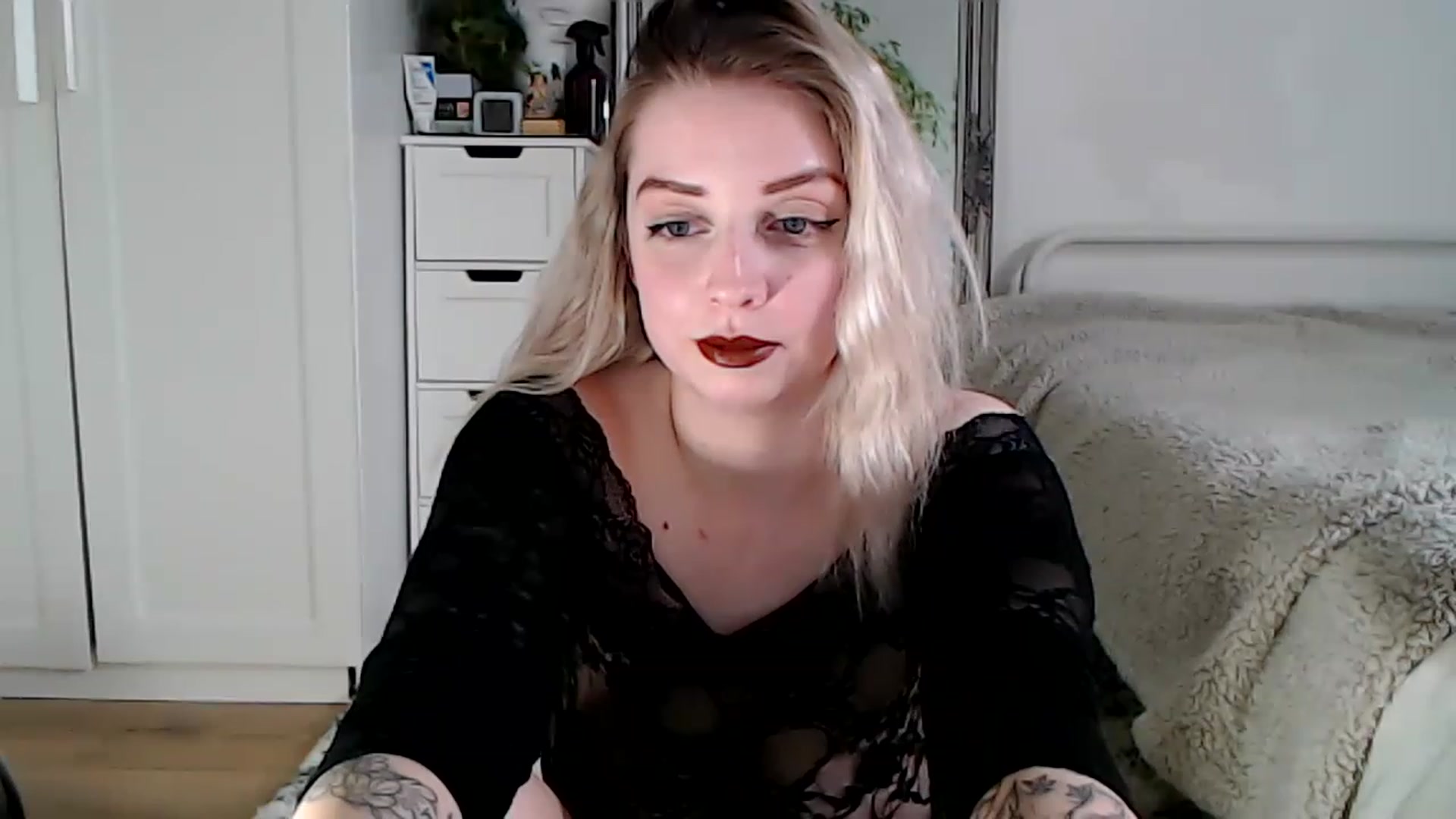 Gallery image thumbnail from Spring__'s myfreecams stream on, 12/20/2022, 19:03 image 5 of 20