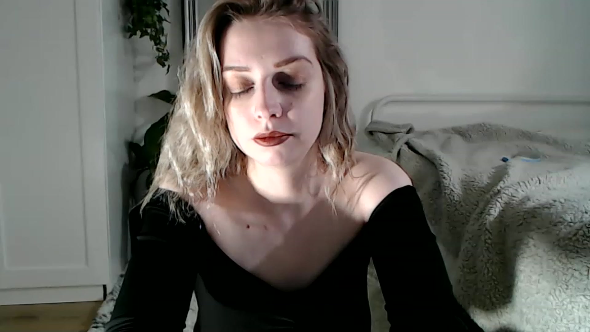 Gallery image thumbnail from Spring__'s myfreecams stream on, 12/23/2022, 19:51 image 20 of 20