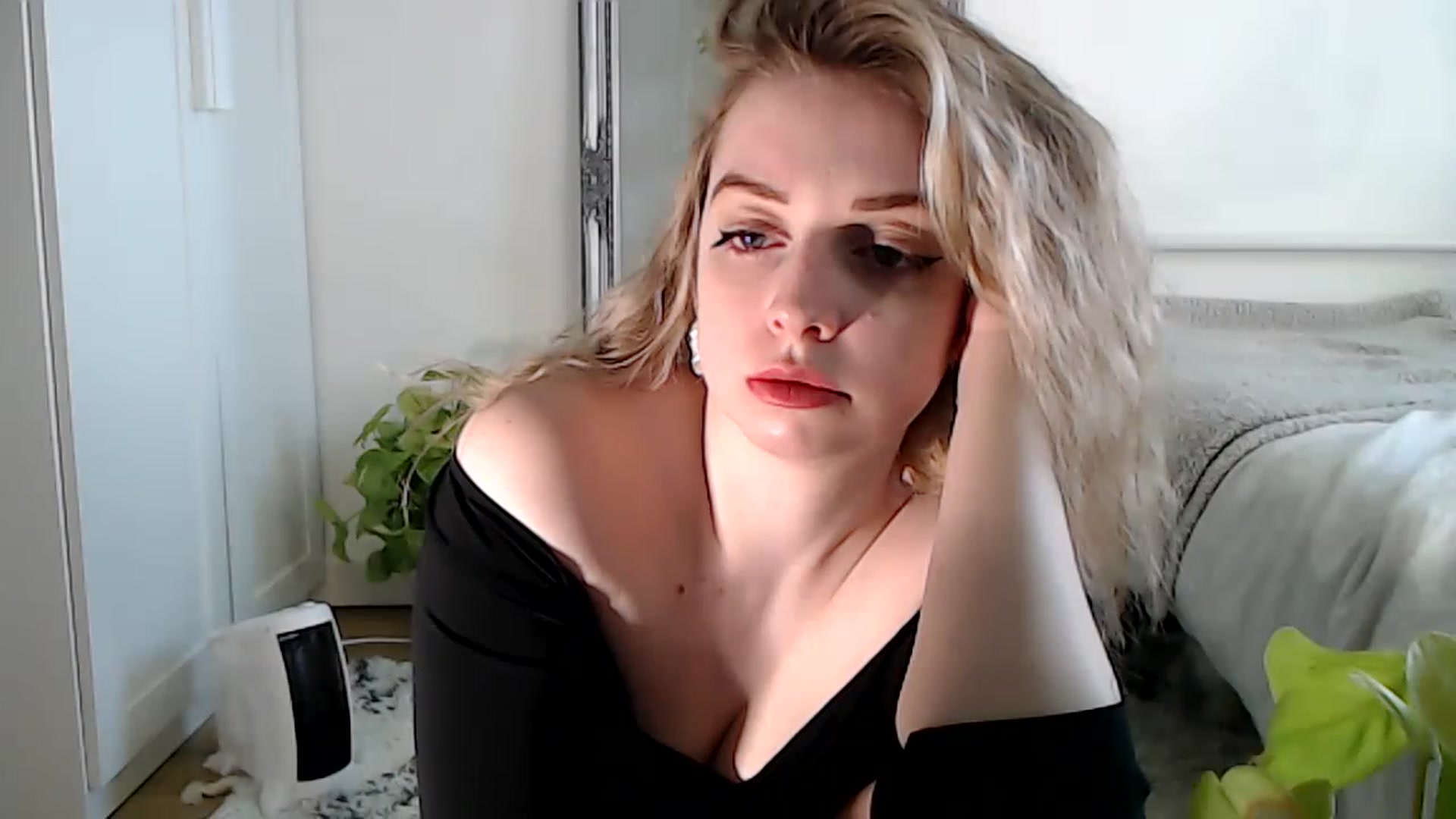 Gallery image thumbnail from Spring__'s myfreecams stream on, 01/21/2023, 13:50 image 7 of 20