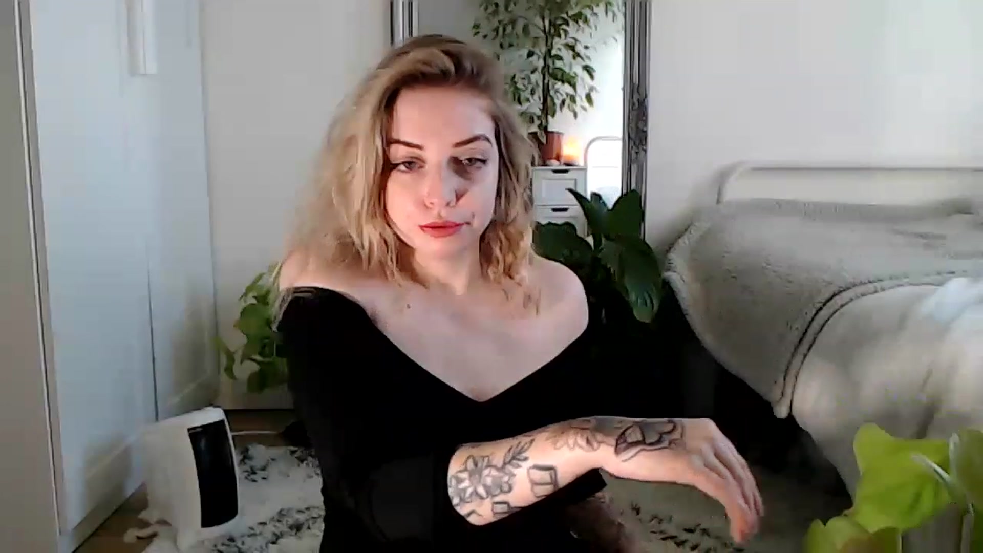 Gallery image thumbnail from Spring__'s myfreecams stream on, 01/21/2023, 13:50 image 6 of 20