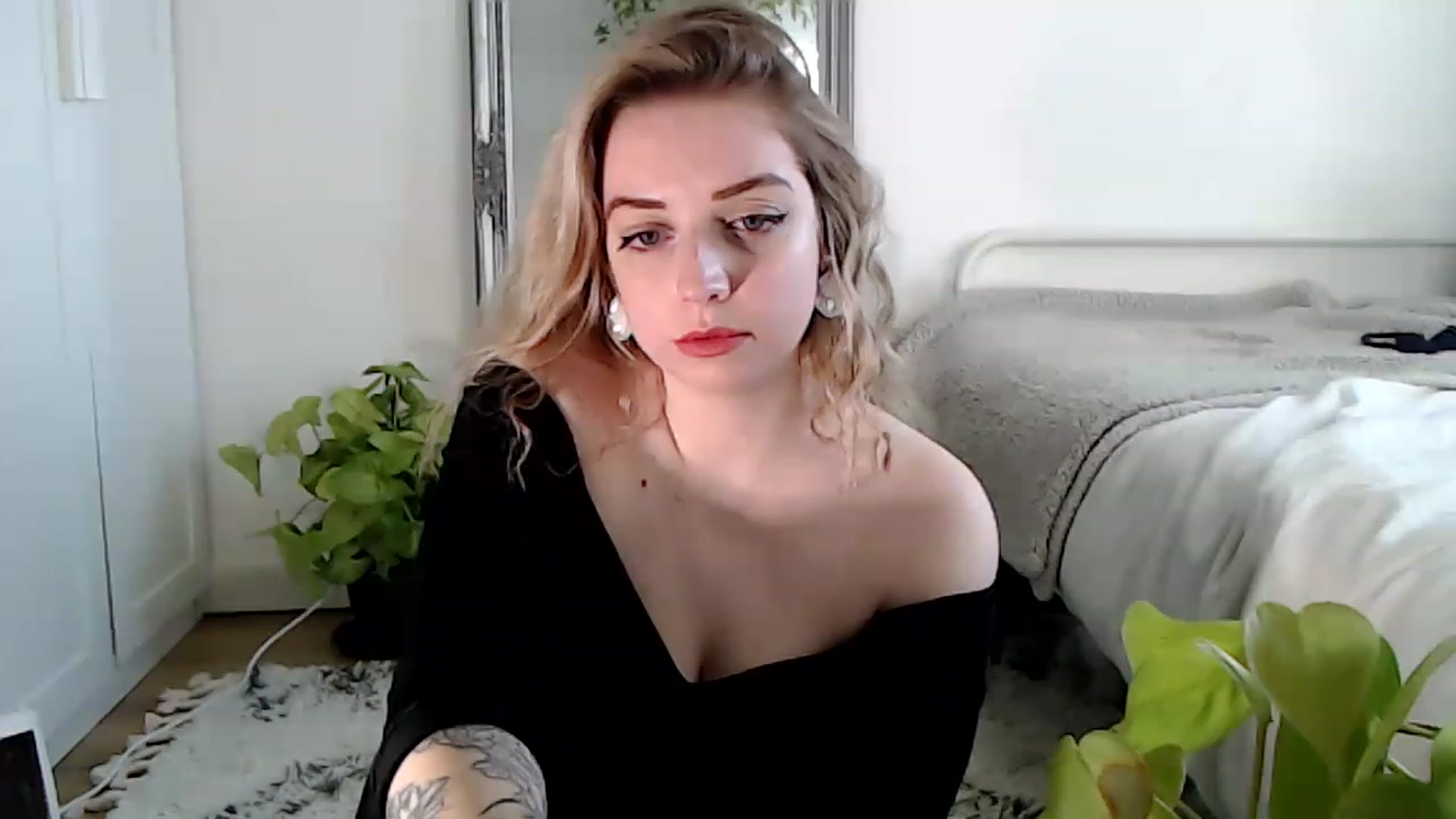Gallery image thumbnail from Spring__'s myfreecams stream on, 01/21/2023, 13:50 image 13 of 20