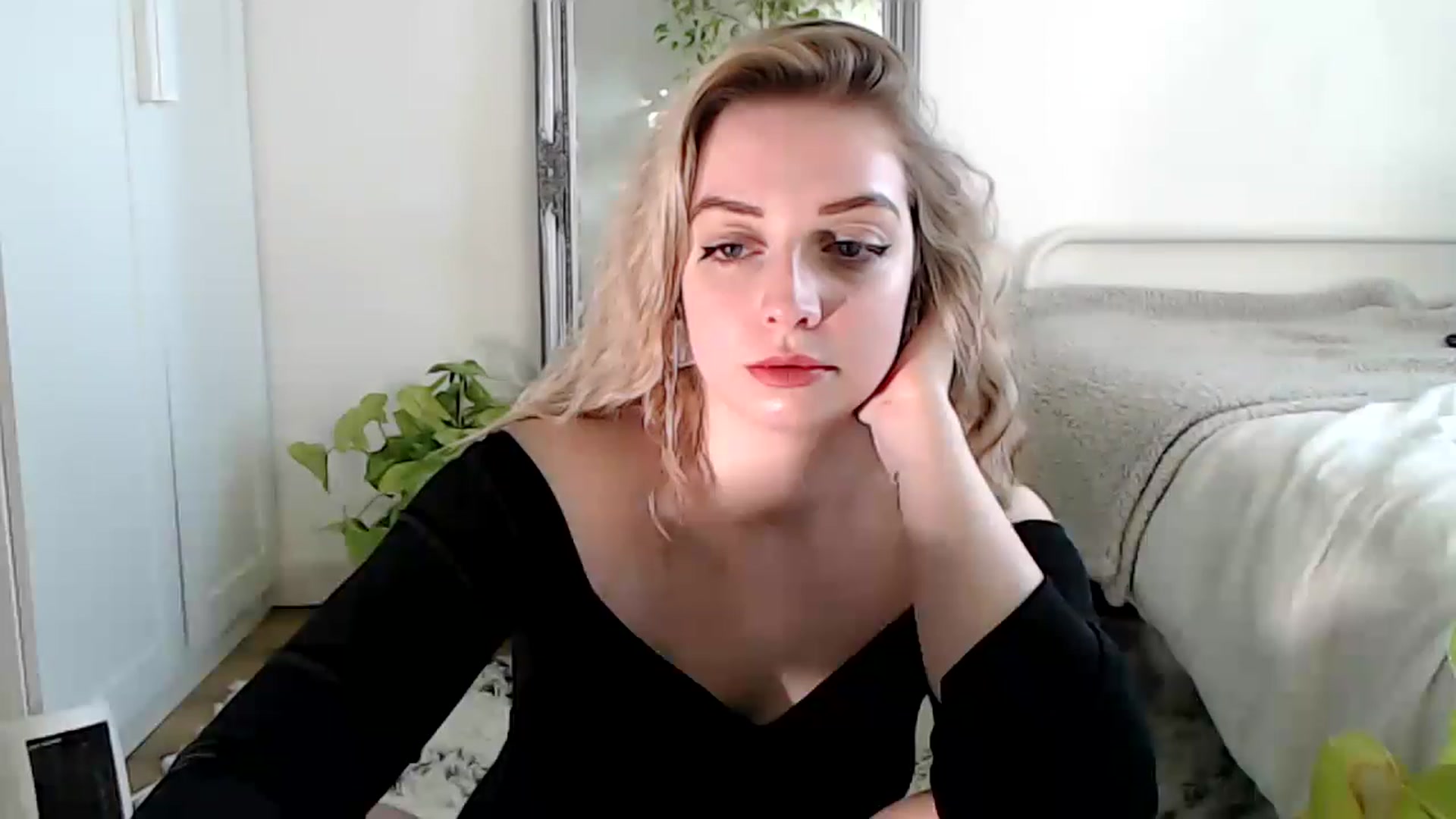 Gallery image thumbnail from Spring__'s myfreecams stream on, 01/21/2023, 14:12 image 5 of 20