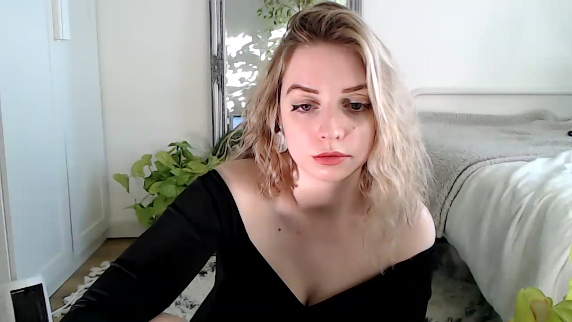 Gallery image thumbnail from Spring__'s myfreecams stream on, 01/21/2023, 14:12 image 17 of 20