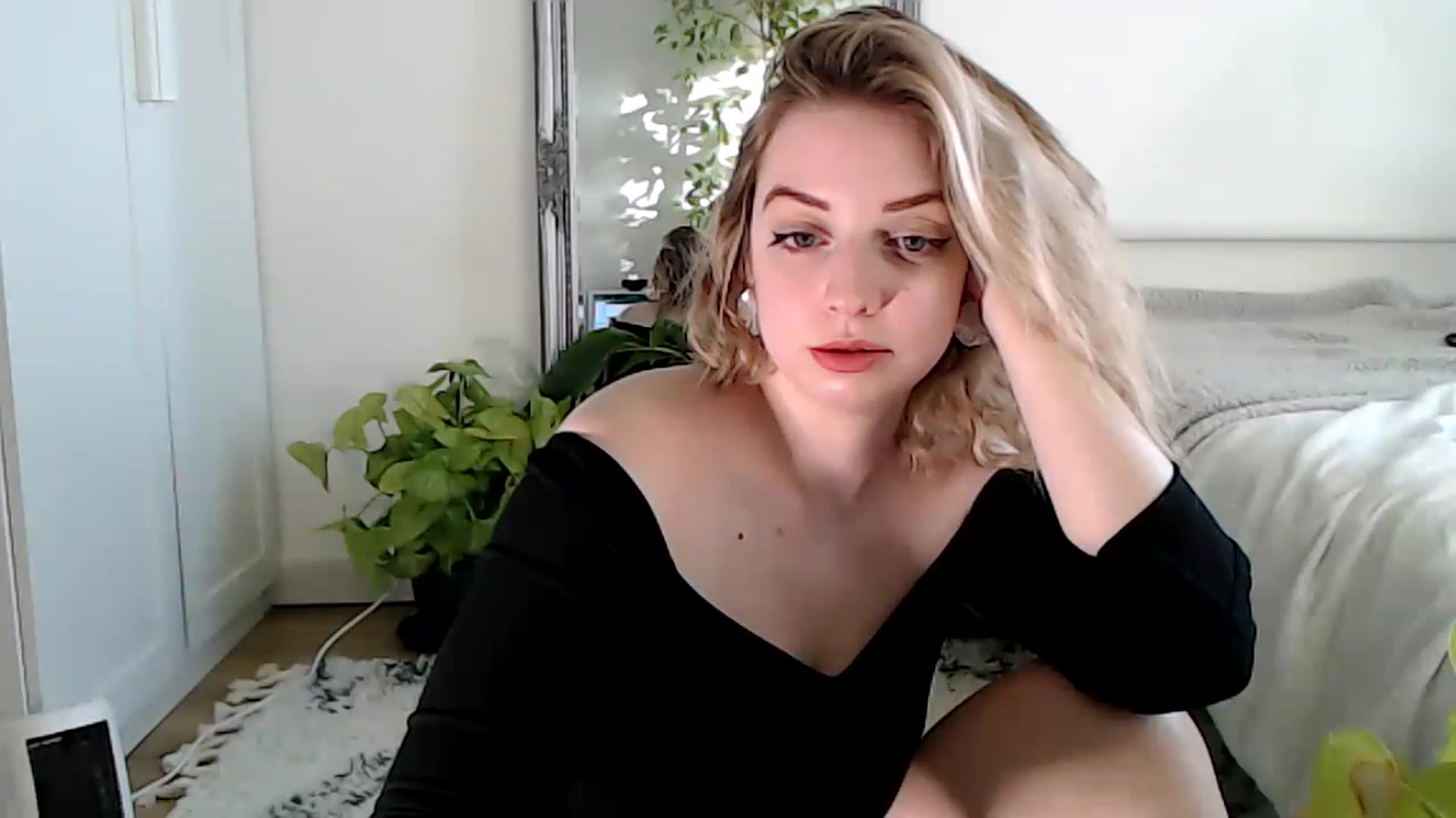 Gallery image thumbnail from Spring__'s myfreecams stream on, 01/21/2023, 14:12 image 9 of 20