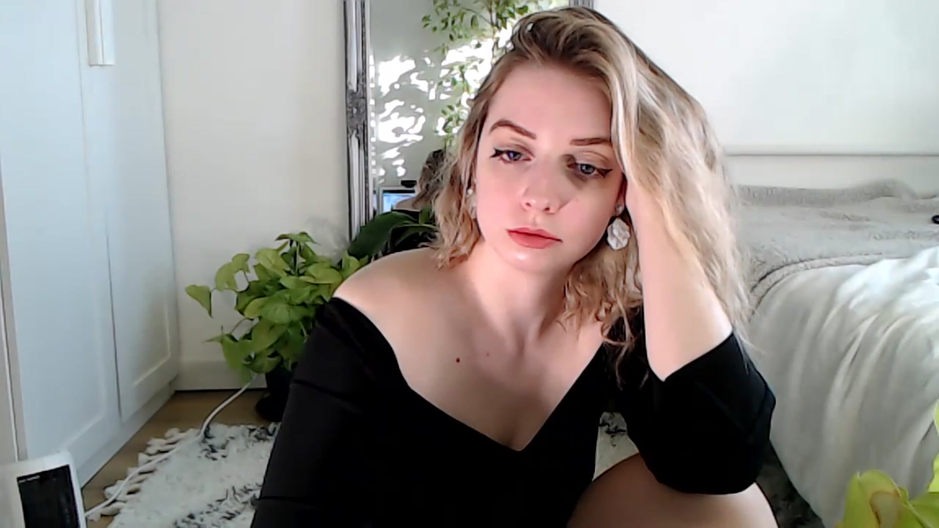 Gallery image thumbnail from Spring__'s myfreecams stream on, 01/21/2023, 14:12 image 15 of 20