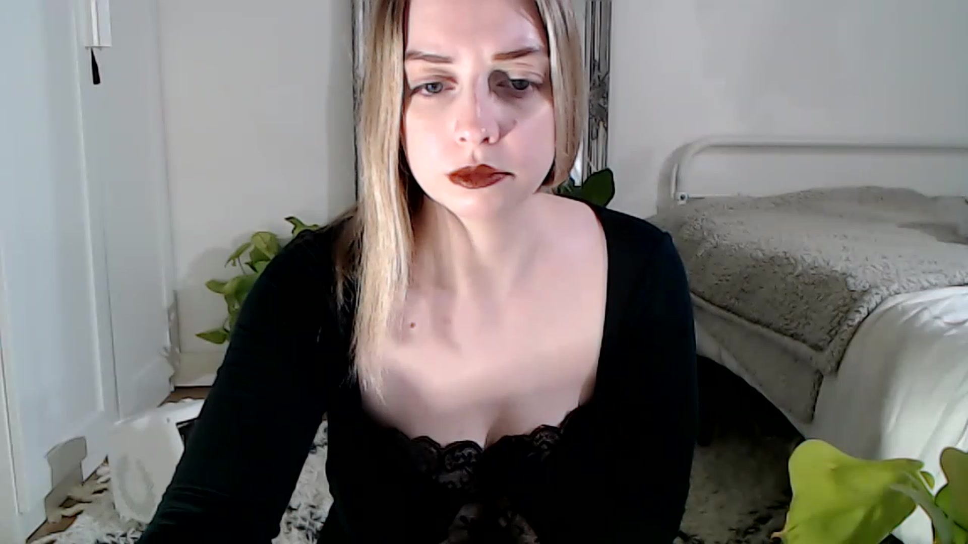 Gallery image thumbnail from Spring__'s myfreecams stream on, 01/22/2023, 18:42 image 9 of 20