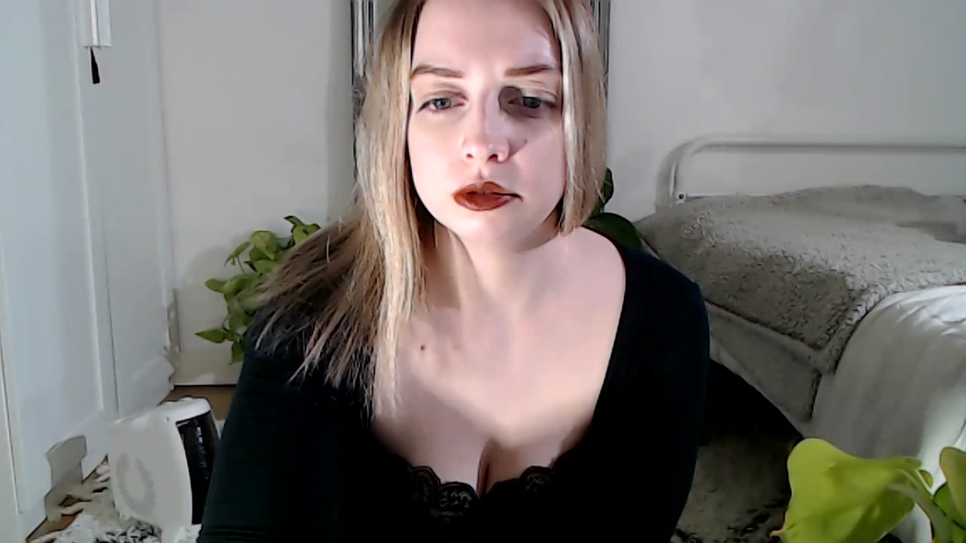 Gallery image thumbnail from Spring__'s myfreecams stream on, 01/22/2023, 18:42 image 15 of 20
