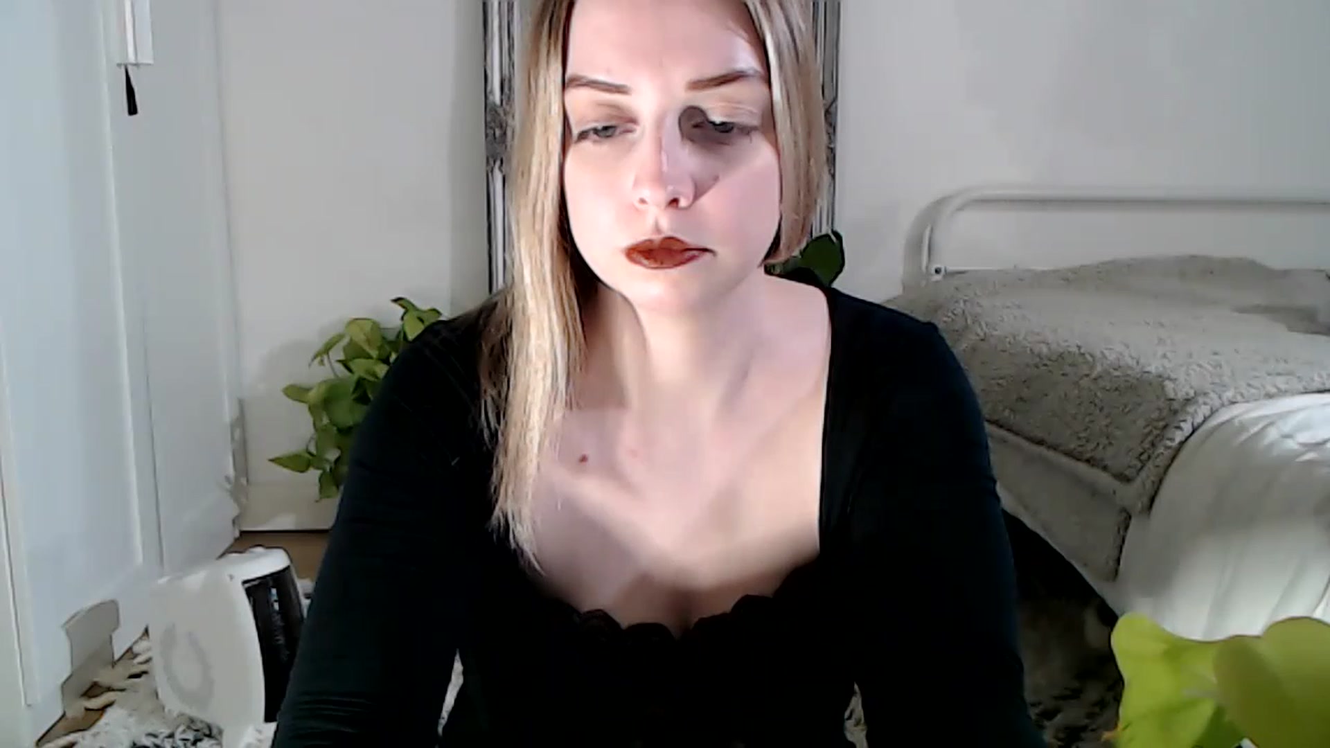 Gallery image thumbnail from Spring__'s myfreecams stream on, 01/22/2023, 18:42 image 5 of 20