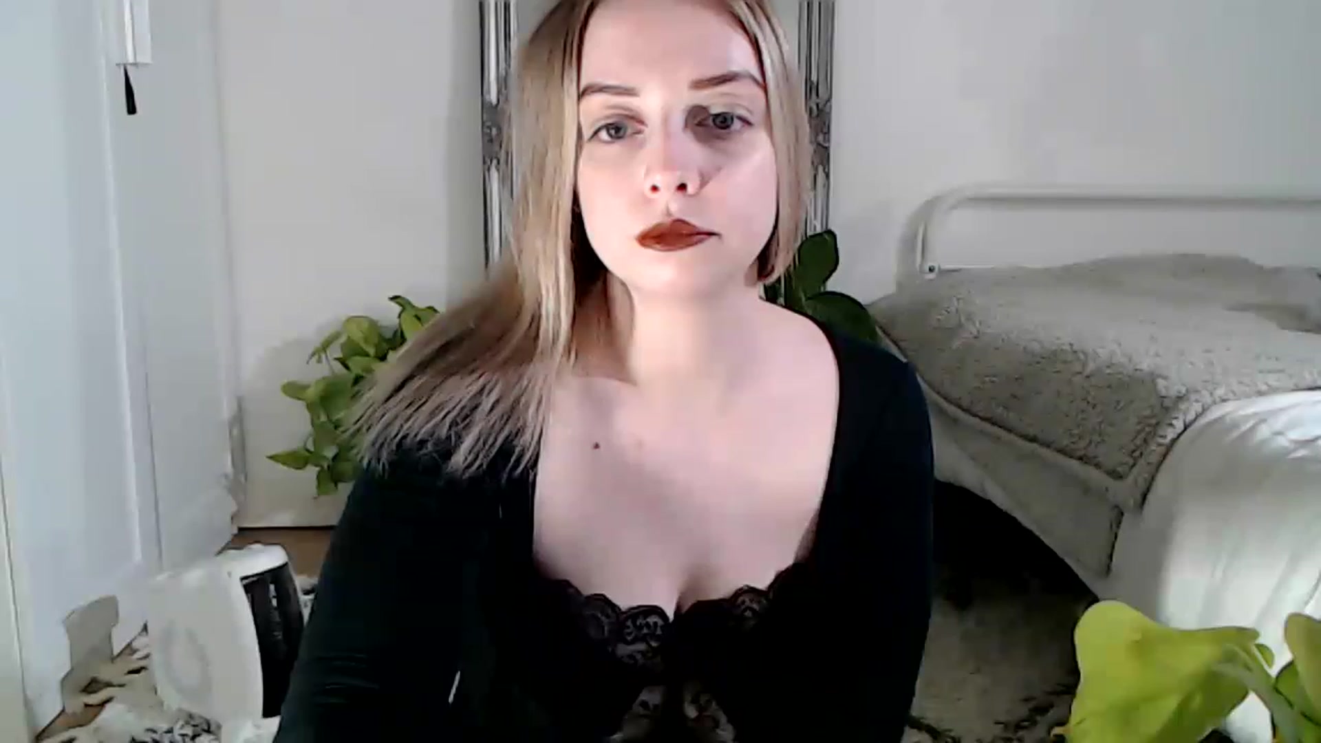 Gallery image thumbnail from Spring__'s myfreecams stream on, 01/22/2023, 18:42 image 11 of 20